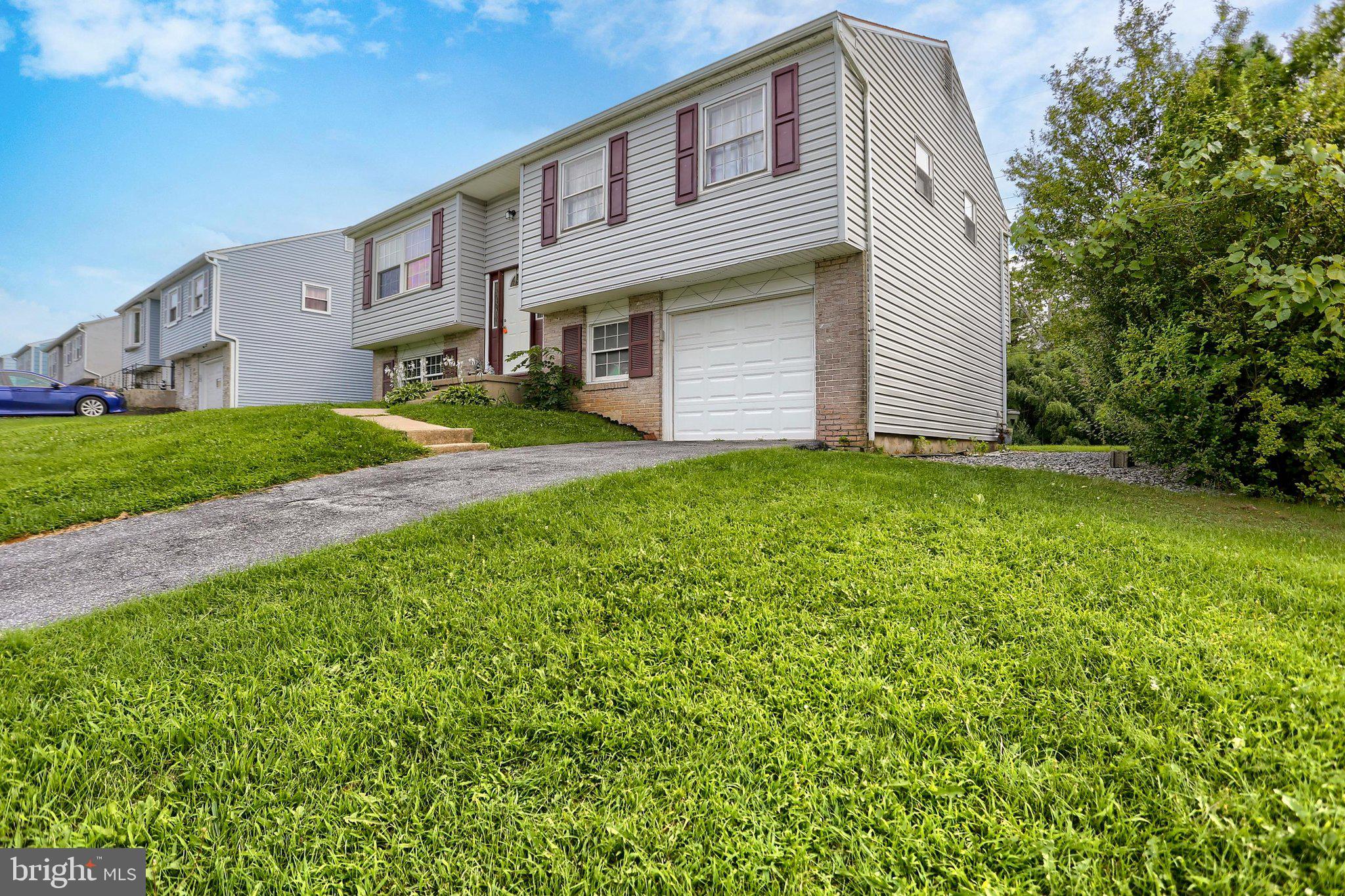 1526 PRINCESS ANNE DRIVE