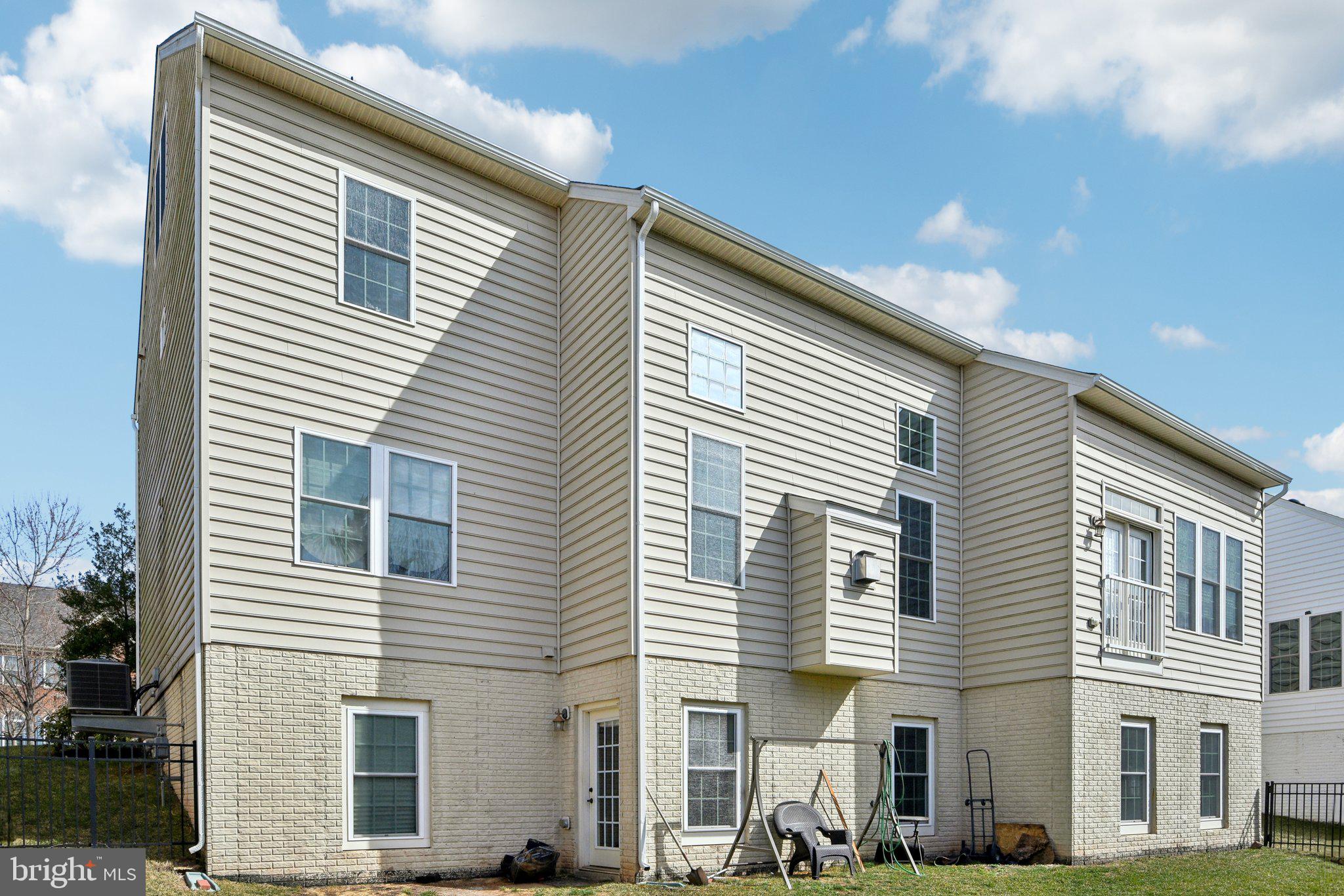 SEVEN HILLS - Residential