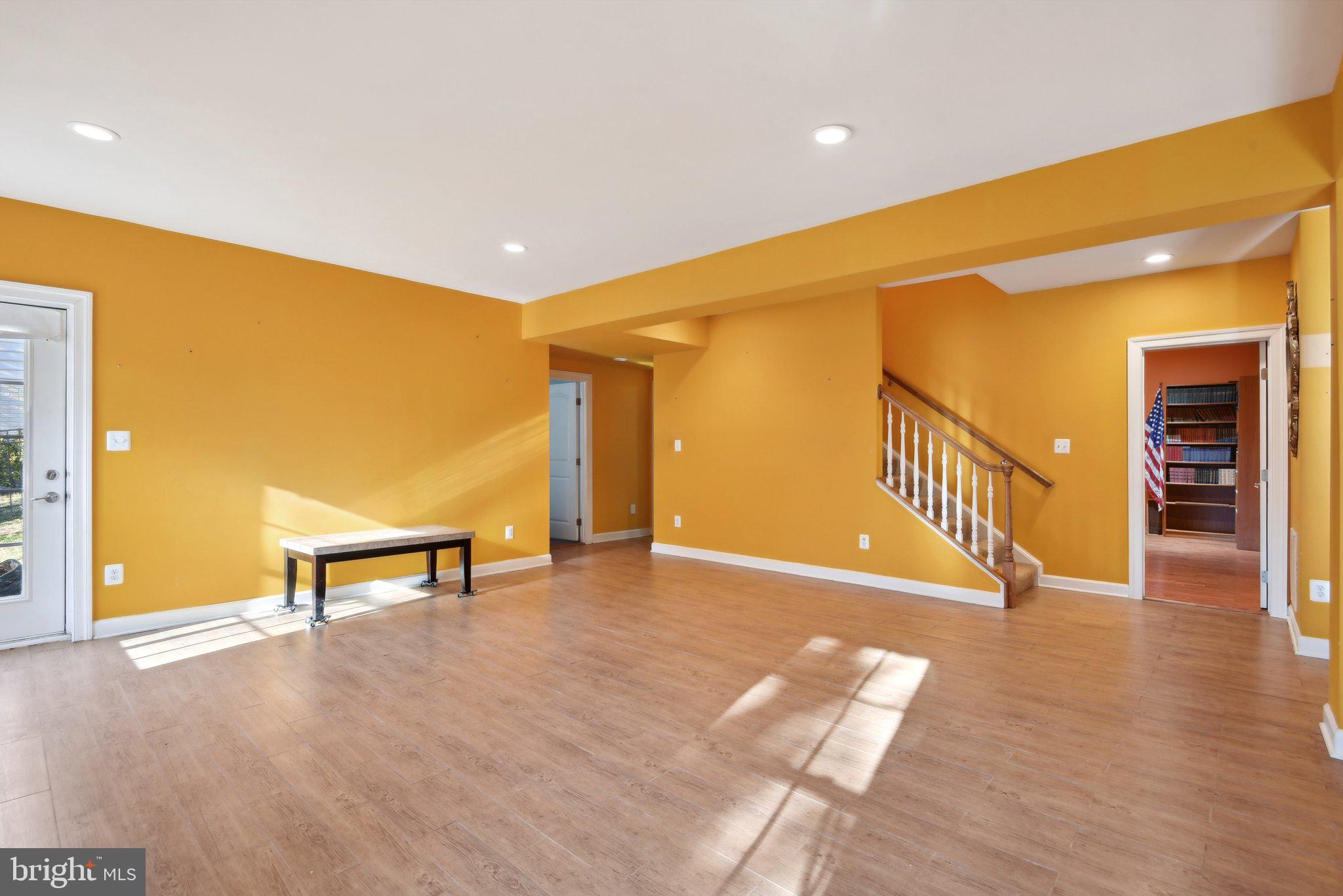 SEVEN HILLS - Residential