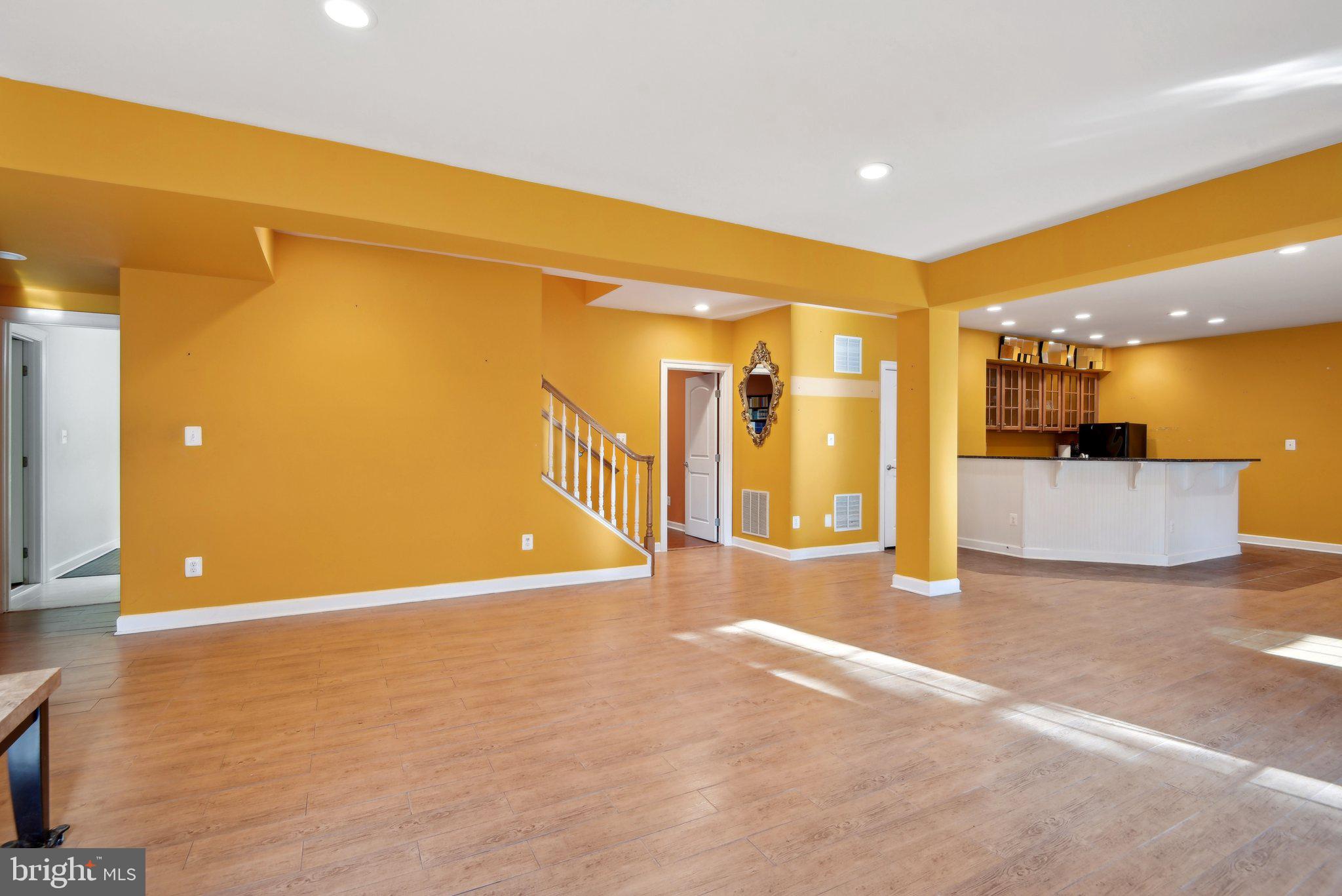 SEVEN HILLS - Residential