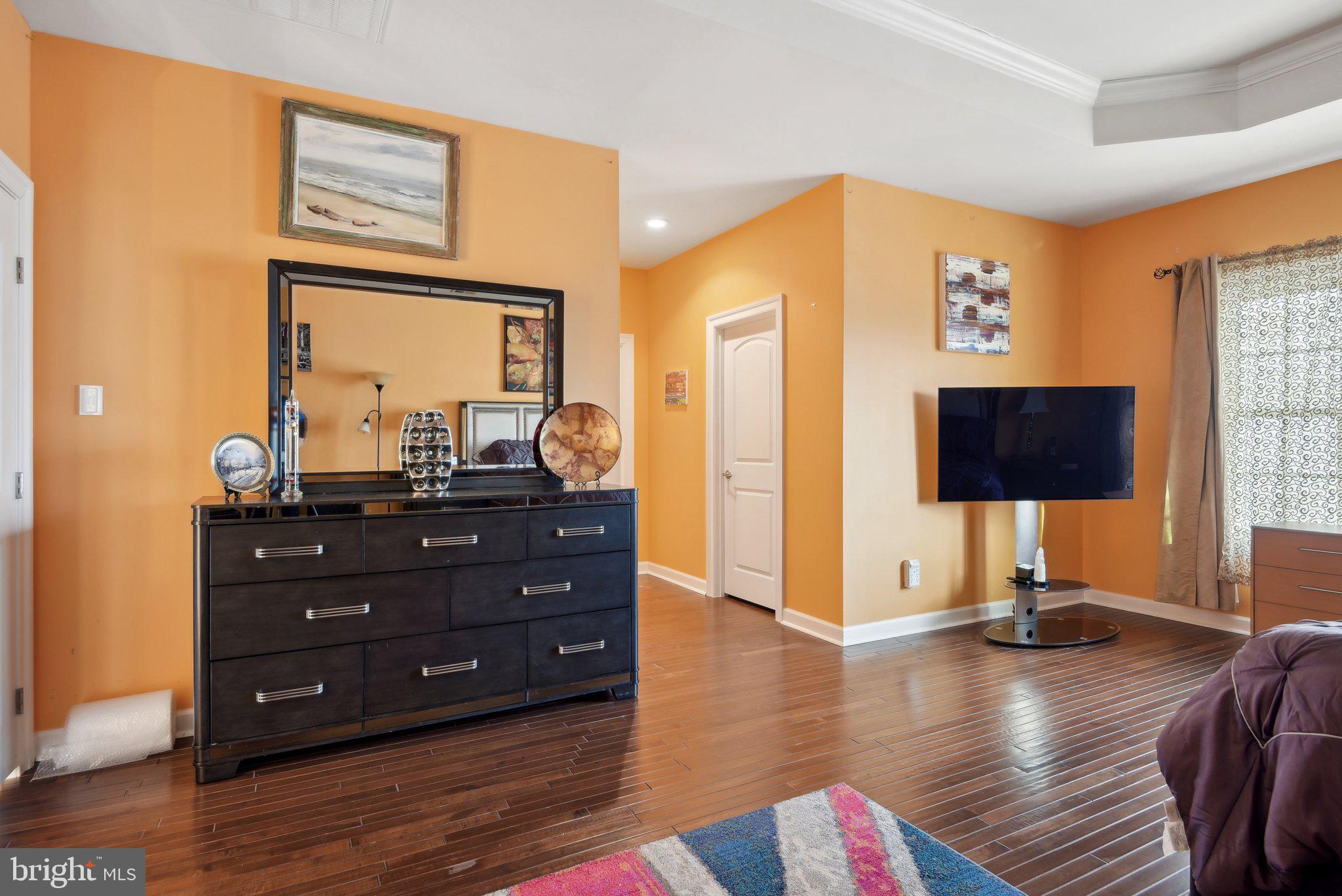 SEVEN HILLS - Residential