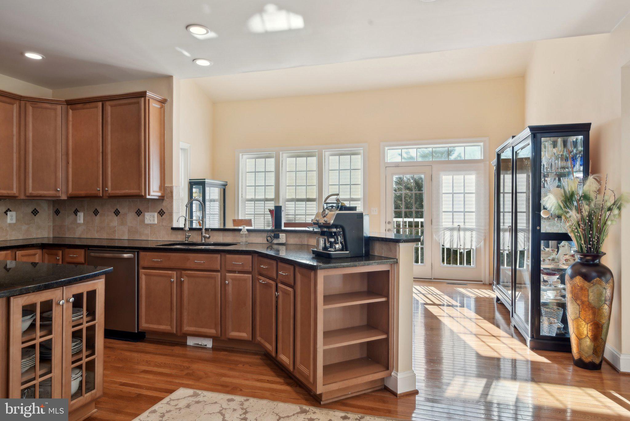 SEVEN HILLS - Residential