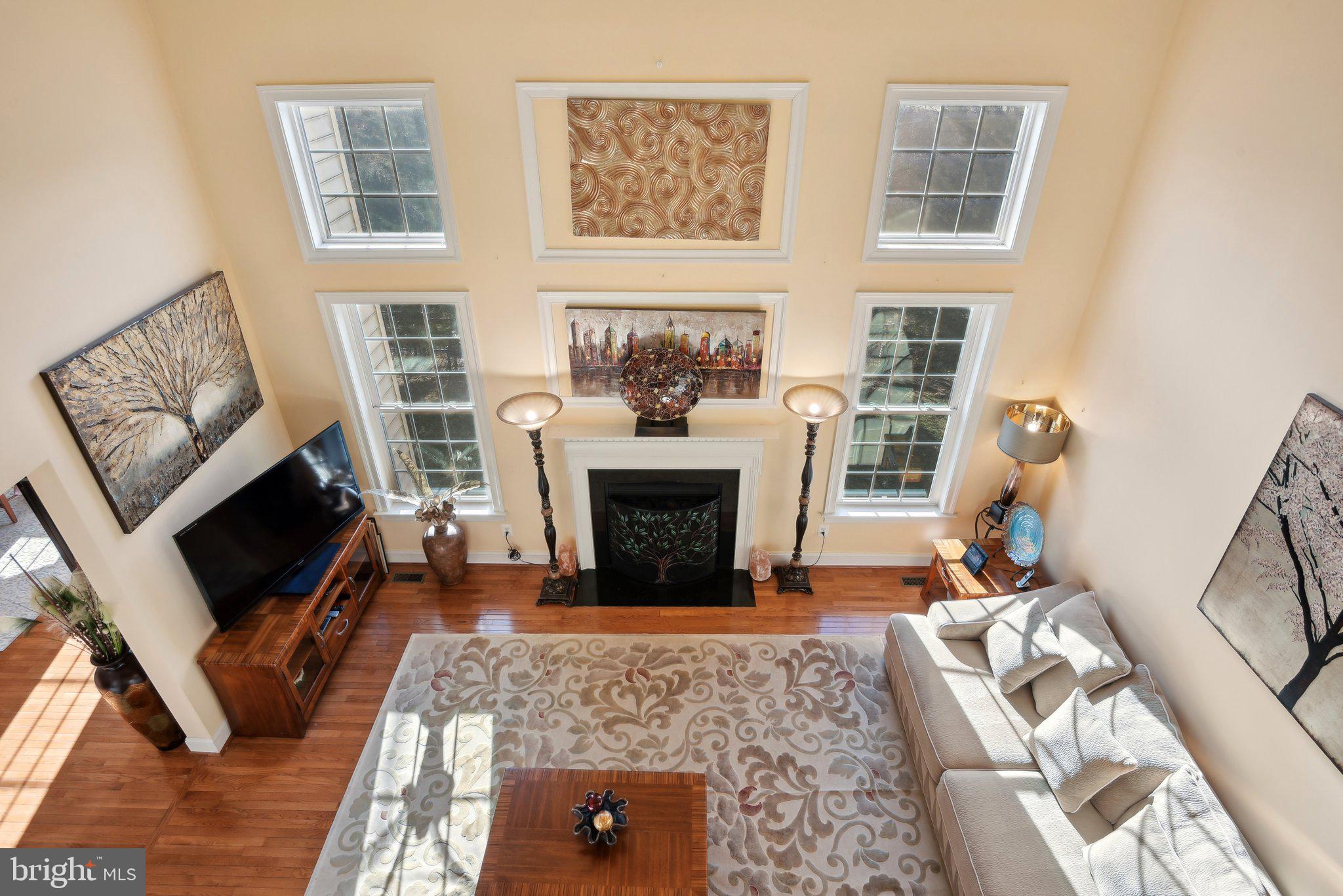 SEVEN HILLS - Residential