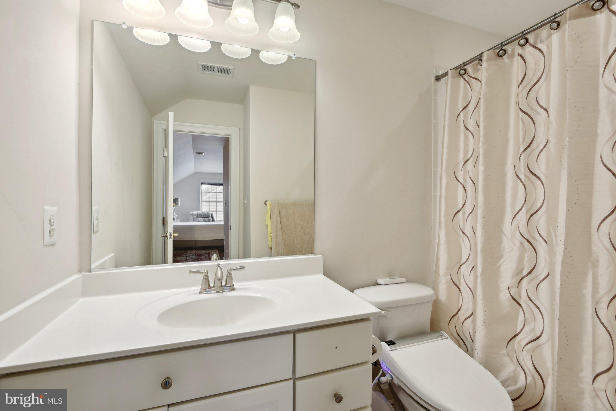 SEVEN HILLS - Residential