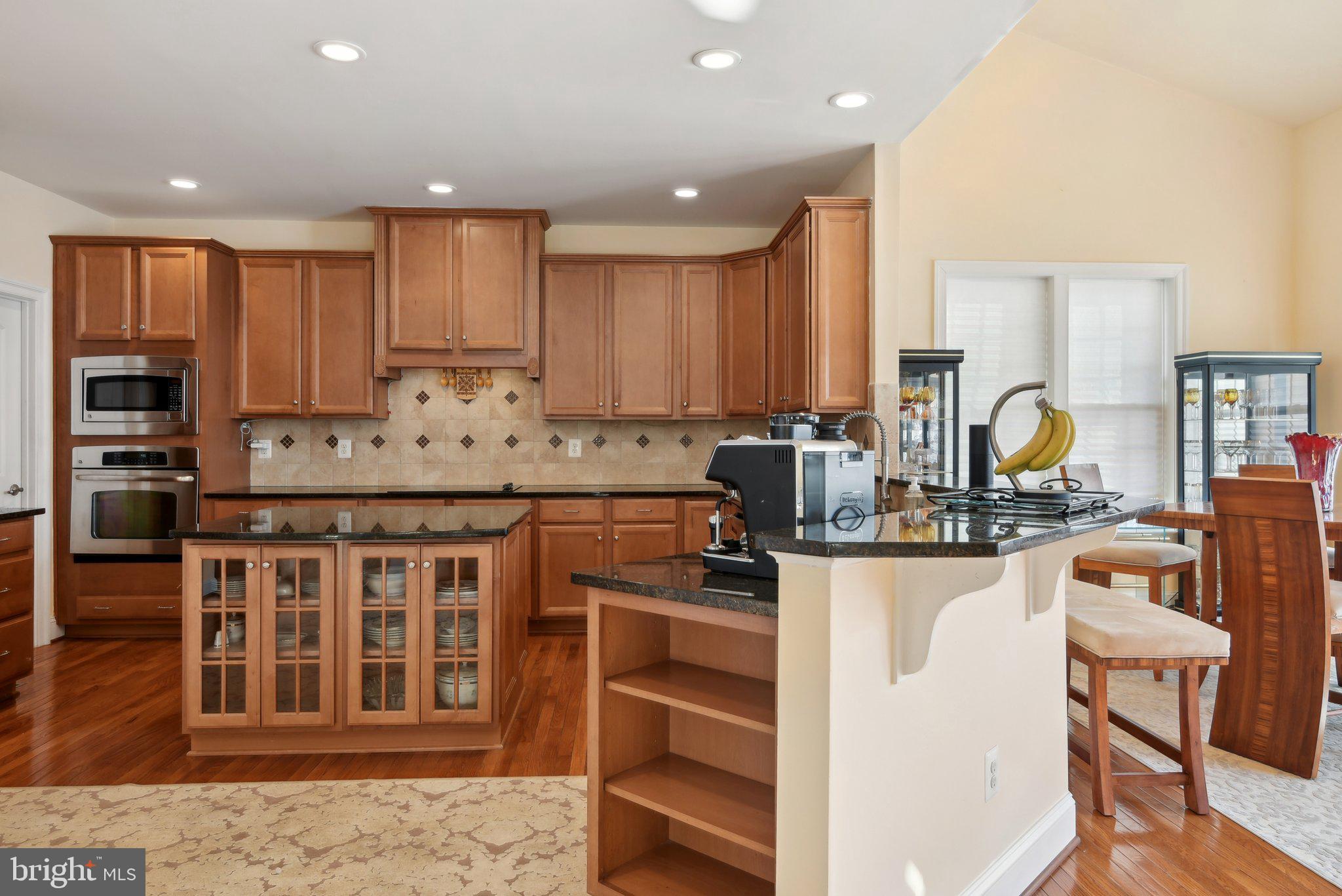 SEVEN HILLS - Residential