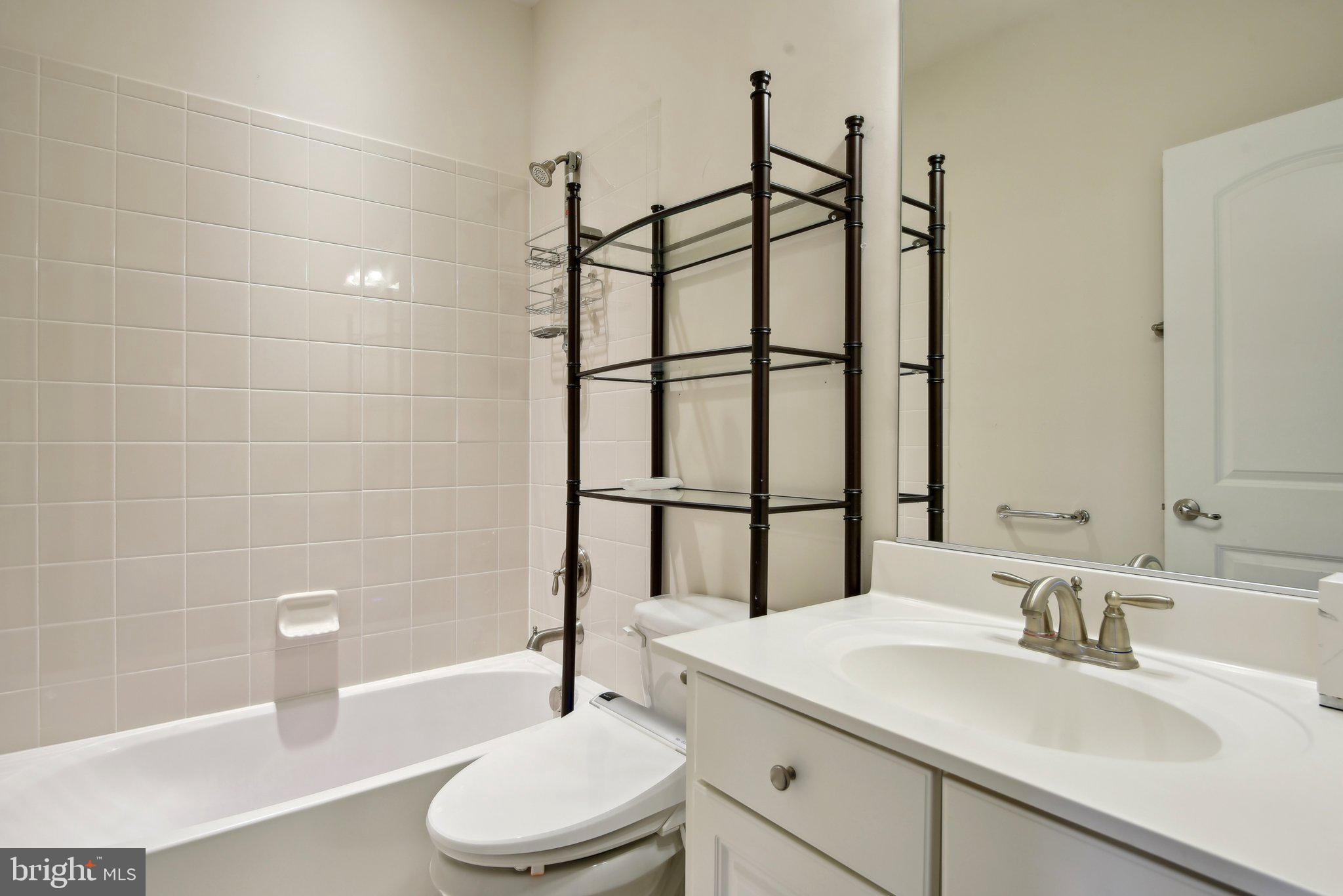 SEVEN HILLS - Residential