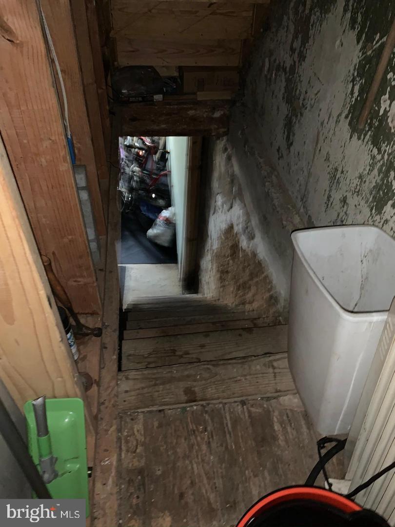 STRAWBERRY MANSION - Residential