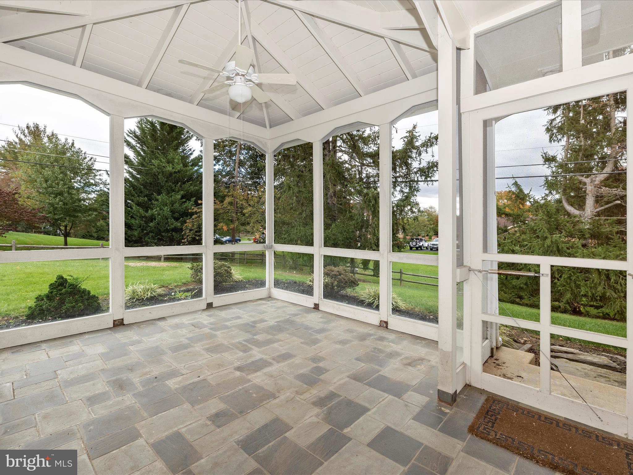 SPRING VALLEY - Residential