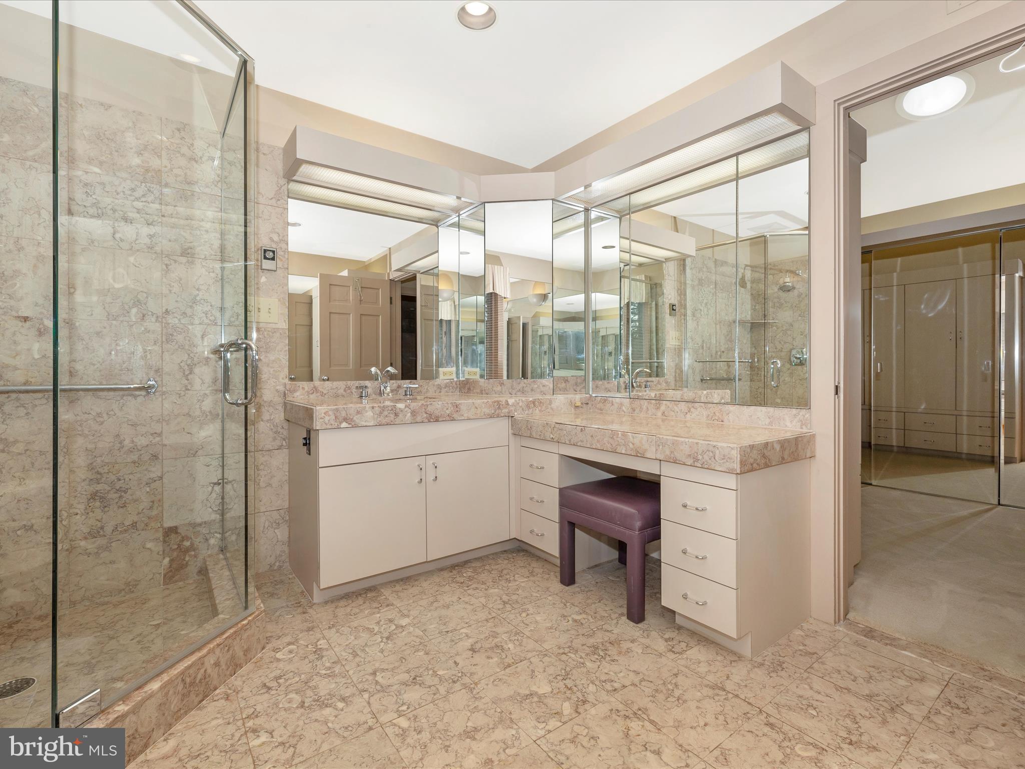 SPRING VALLEY - Residential