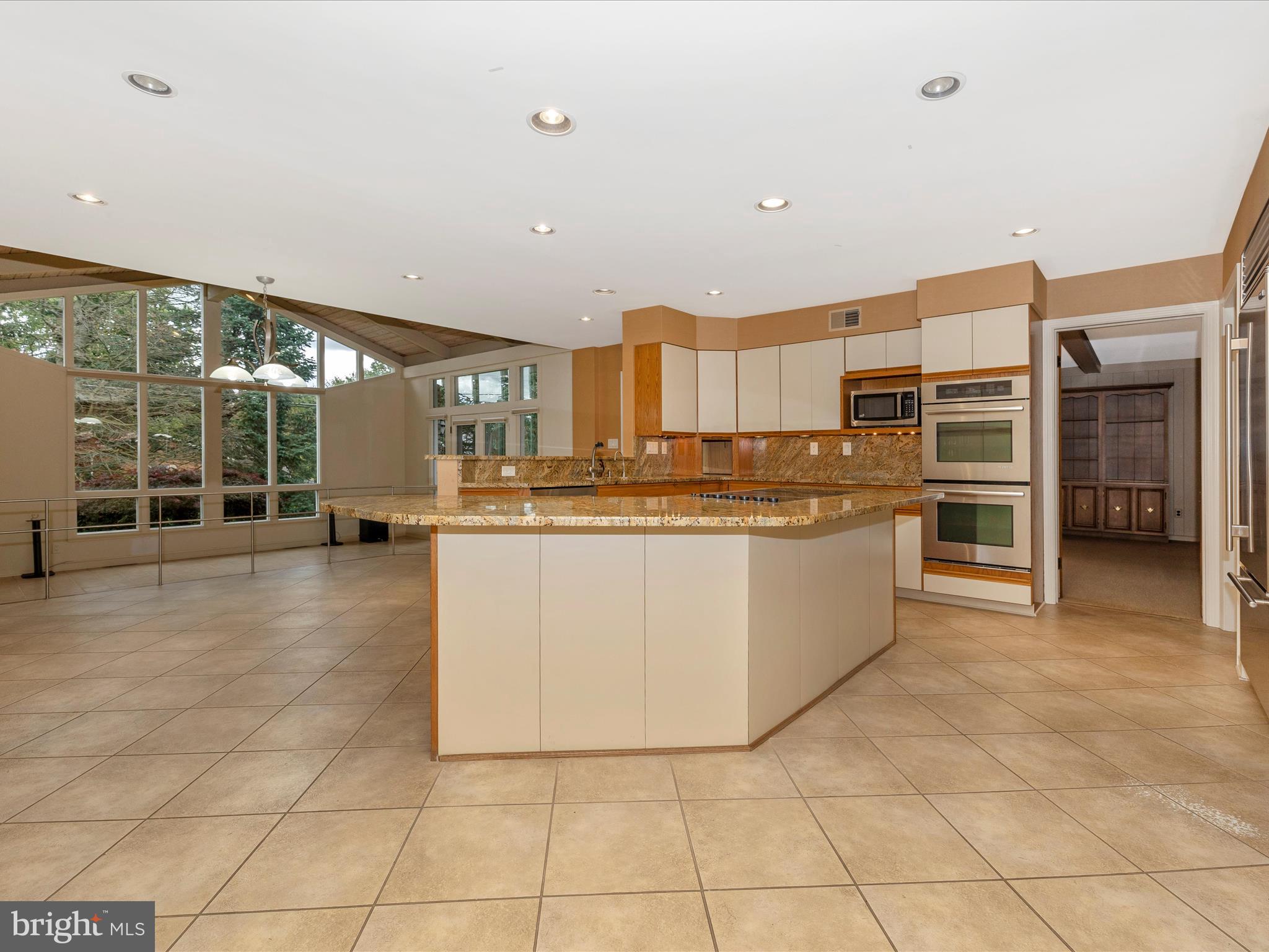 SPRING VALLEY - Residential