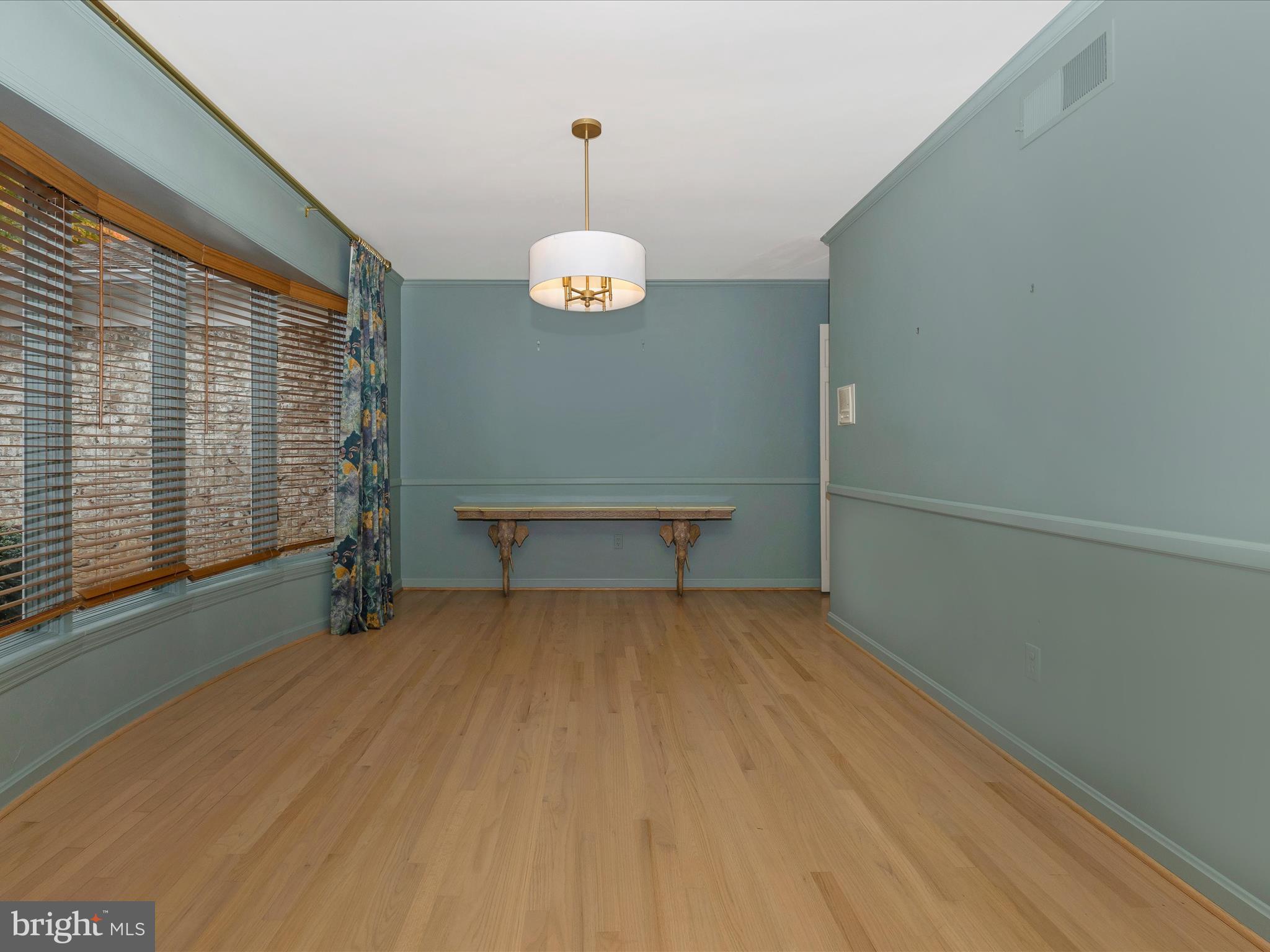 SPRING VALLEY - Residential