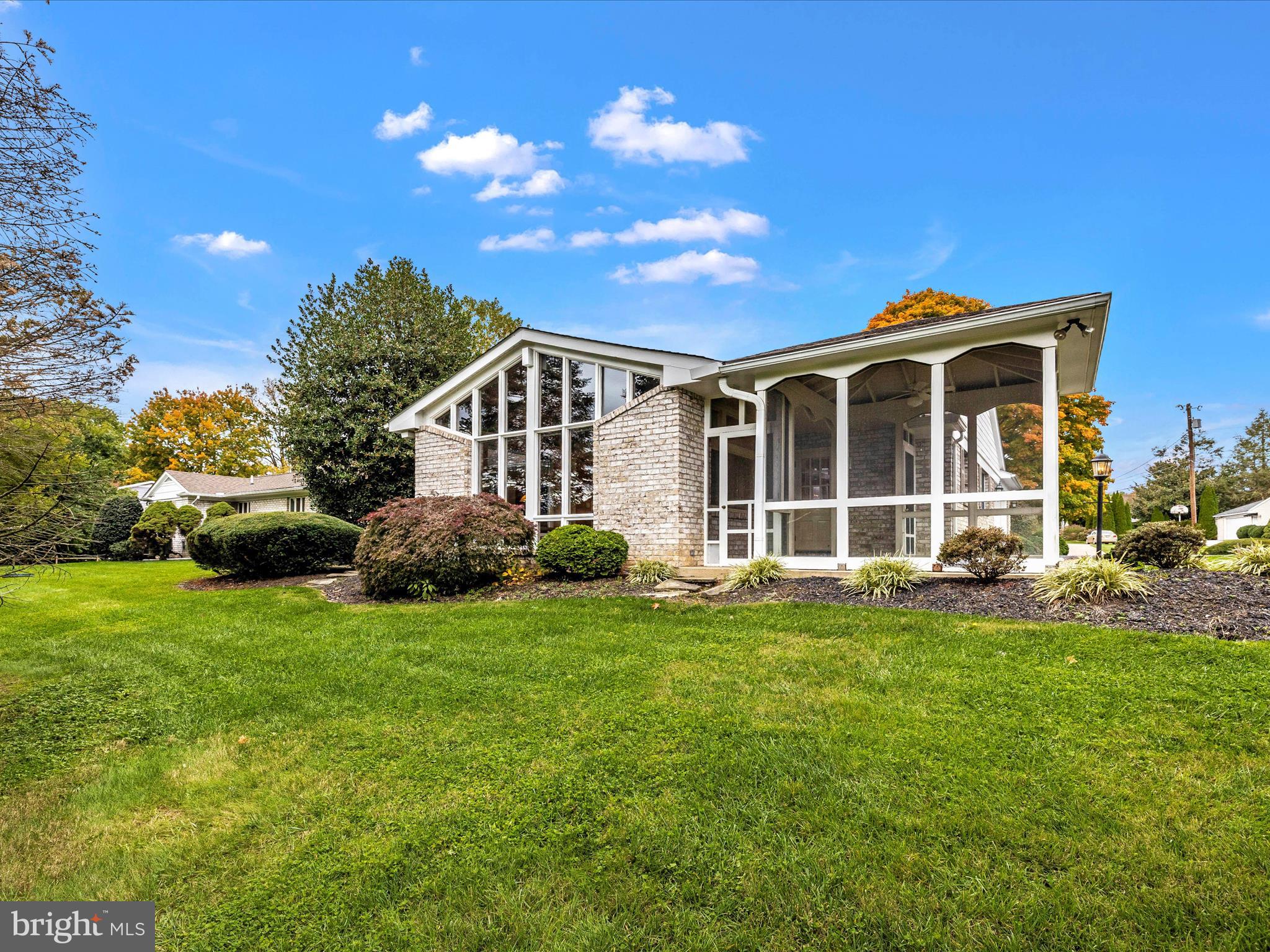 SPRING VALLEY - Residential