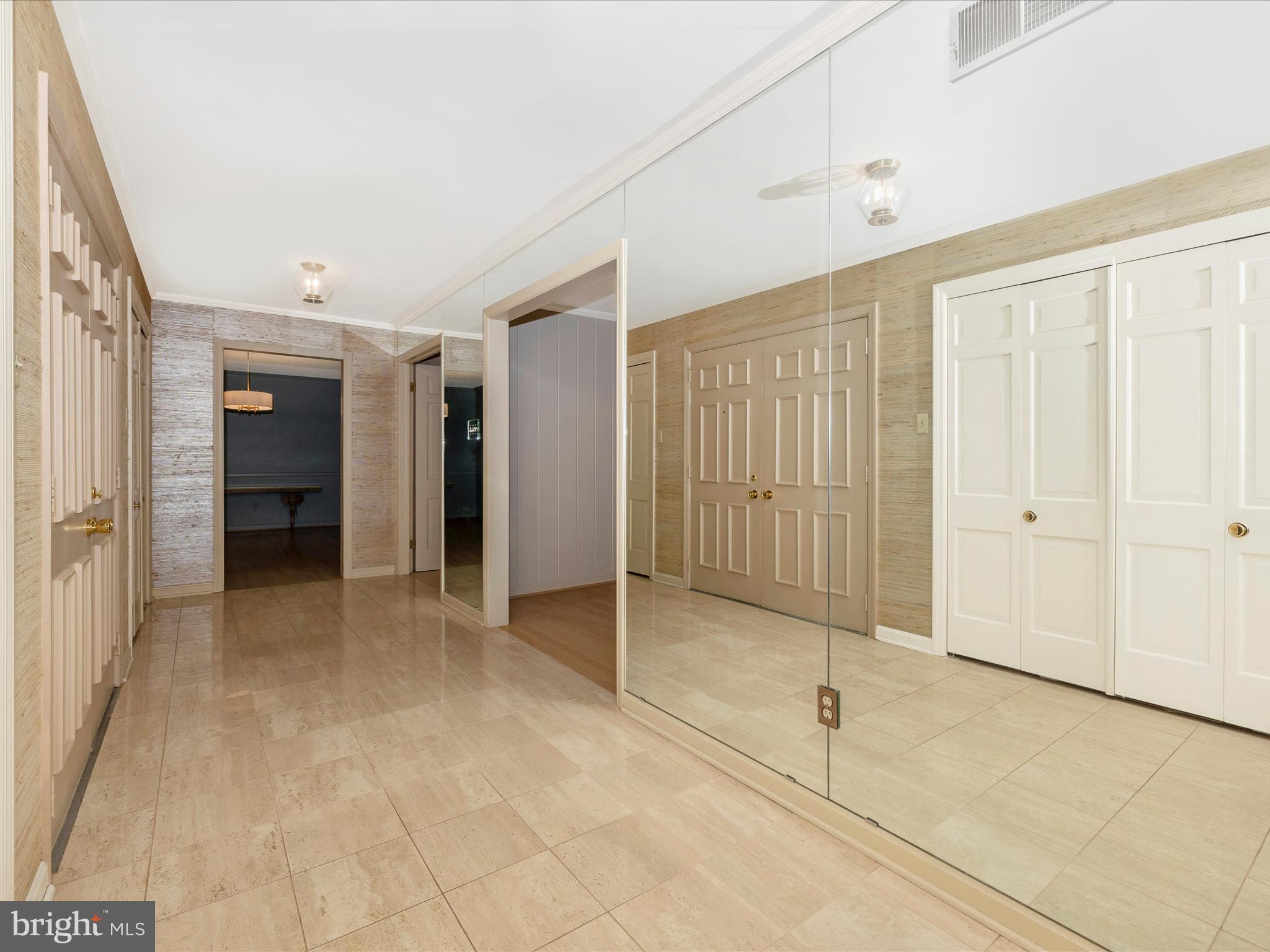 SPRING VALLEY - Residential