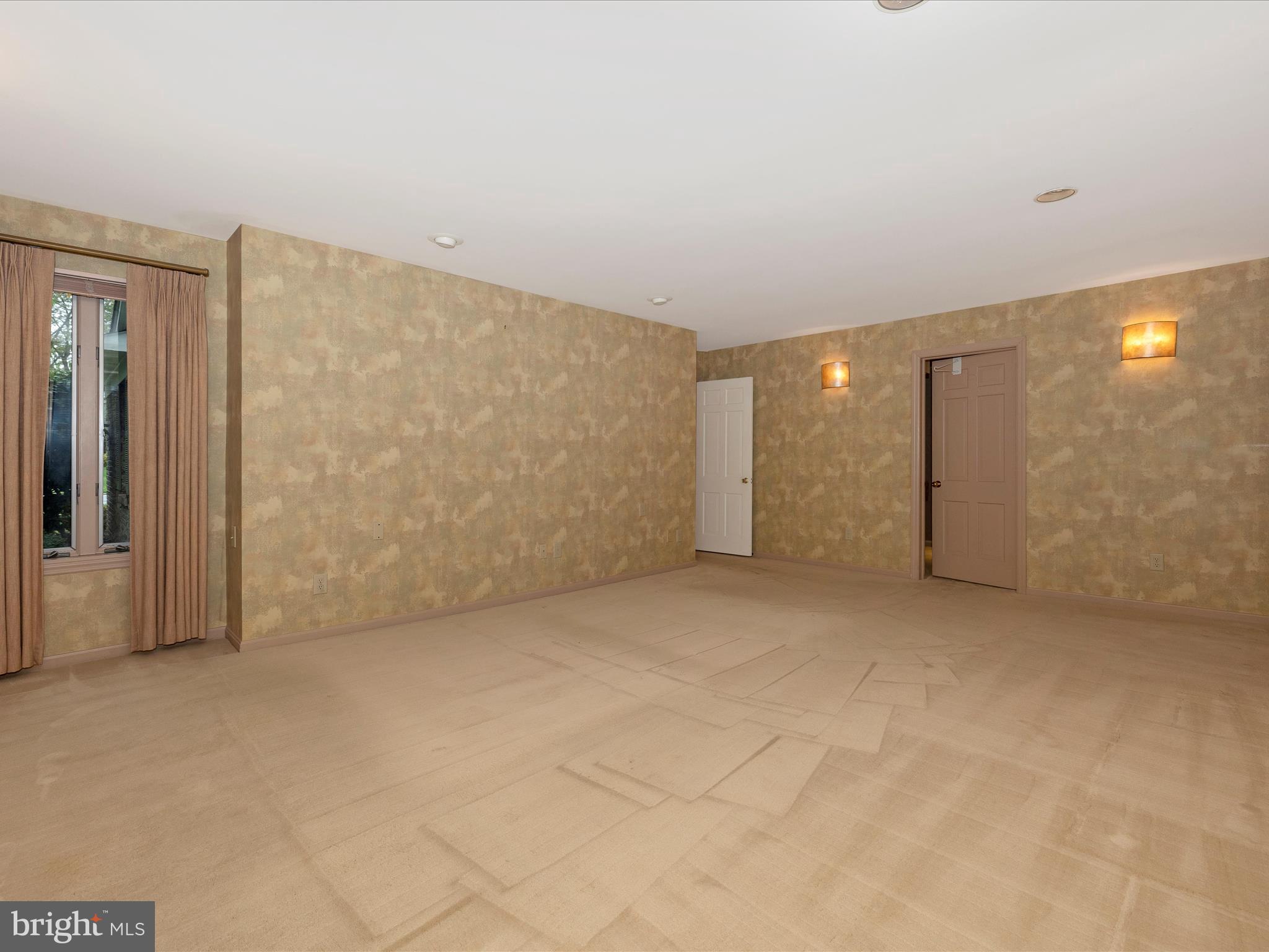 SPRING VALLEY - Residential