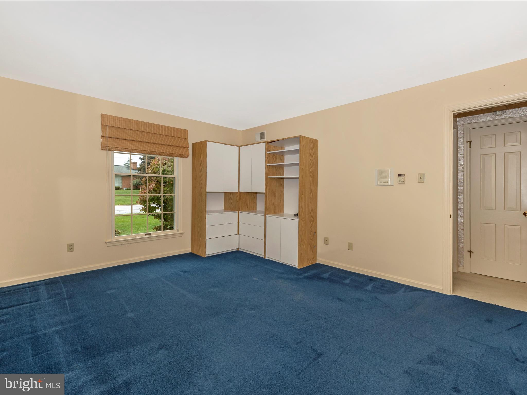 SPRING VALLEY - Residential