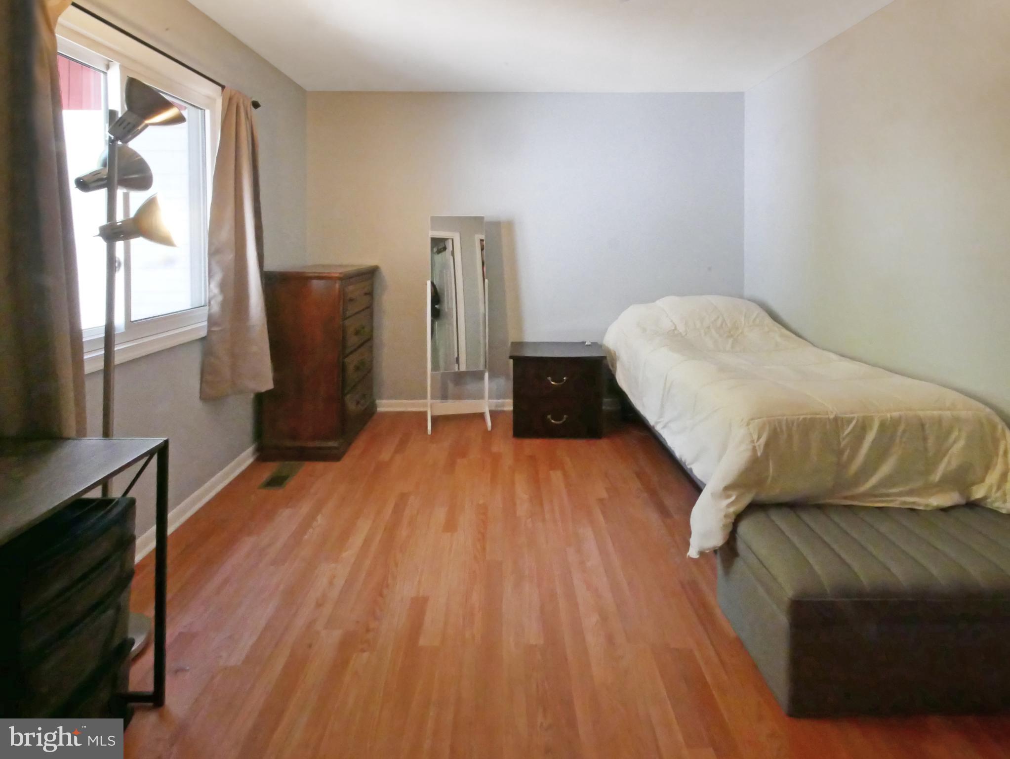NEWPORT ESTATES - Residential