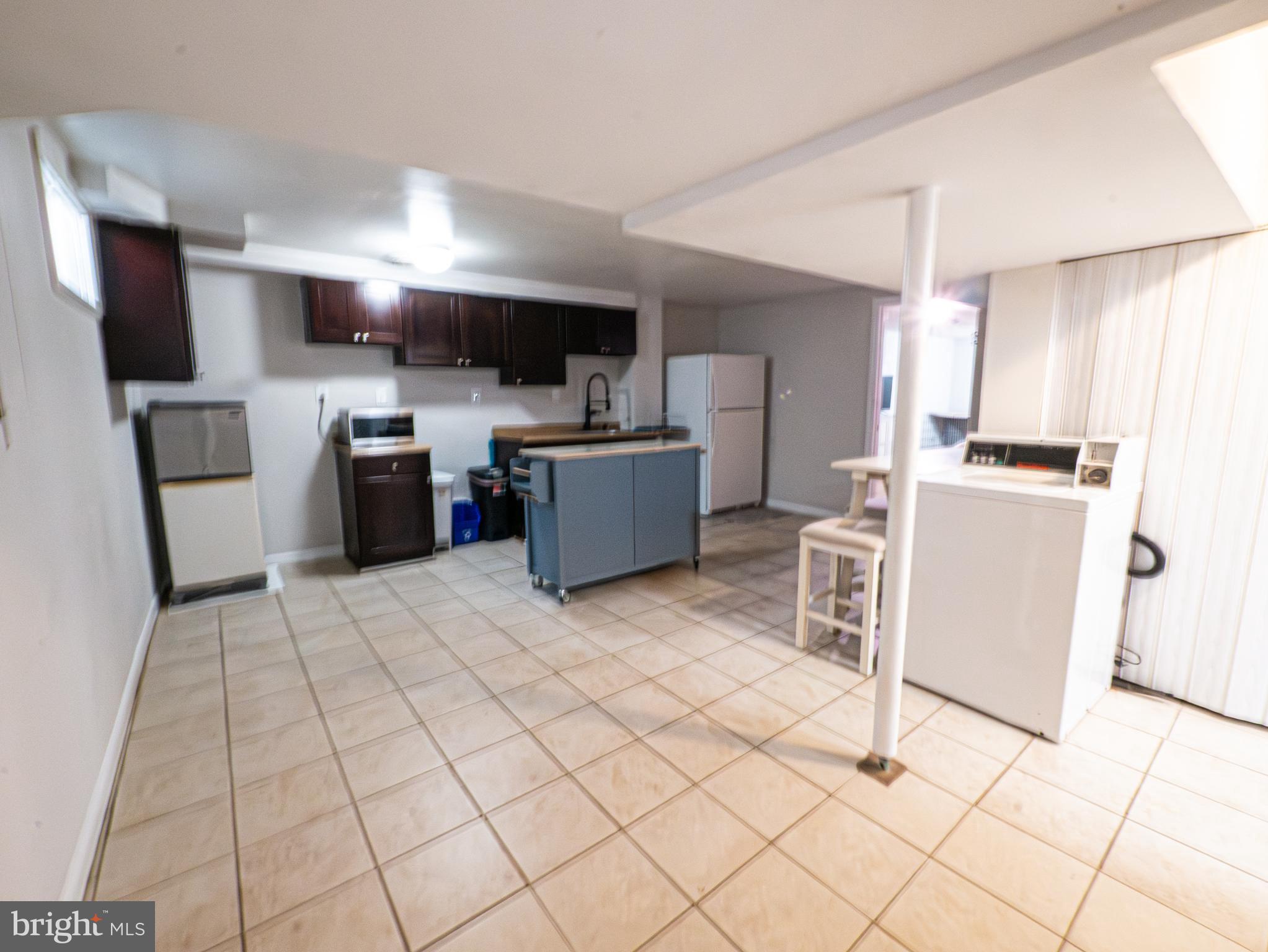 NEWPORT ESTATES - Residential