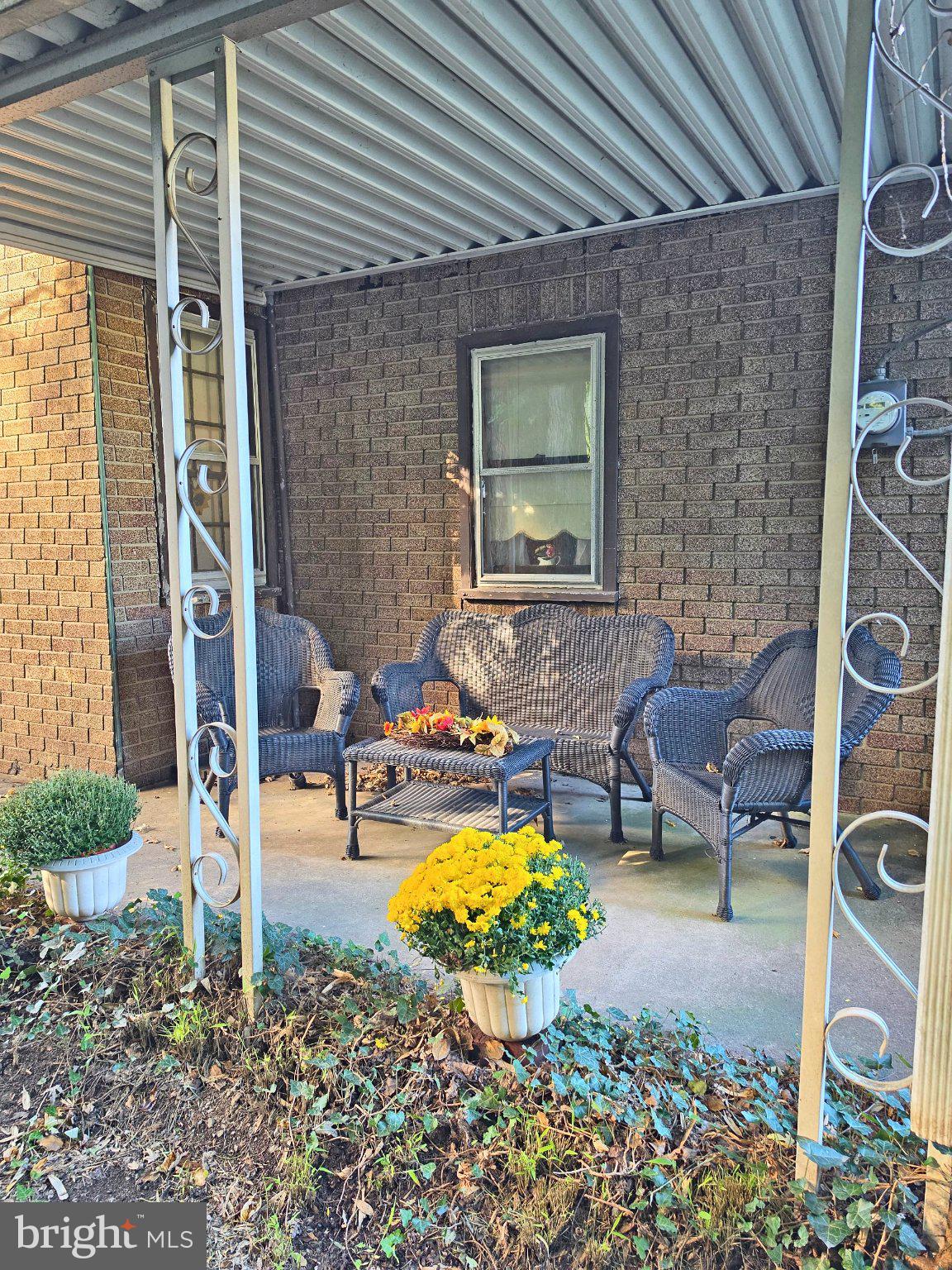 290 W 2ND STREET