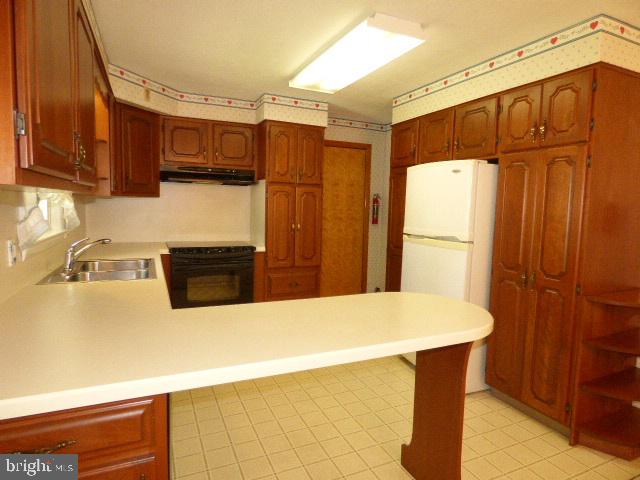 PLEASUREVILLE - Residential
