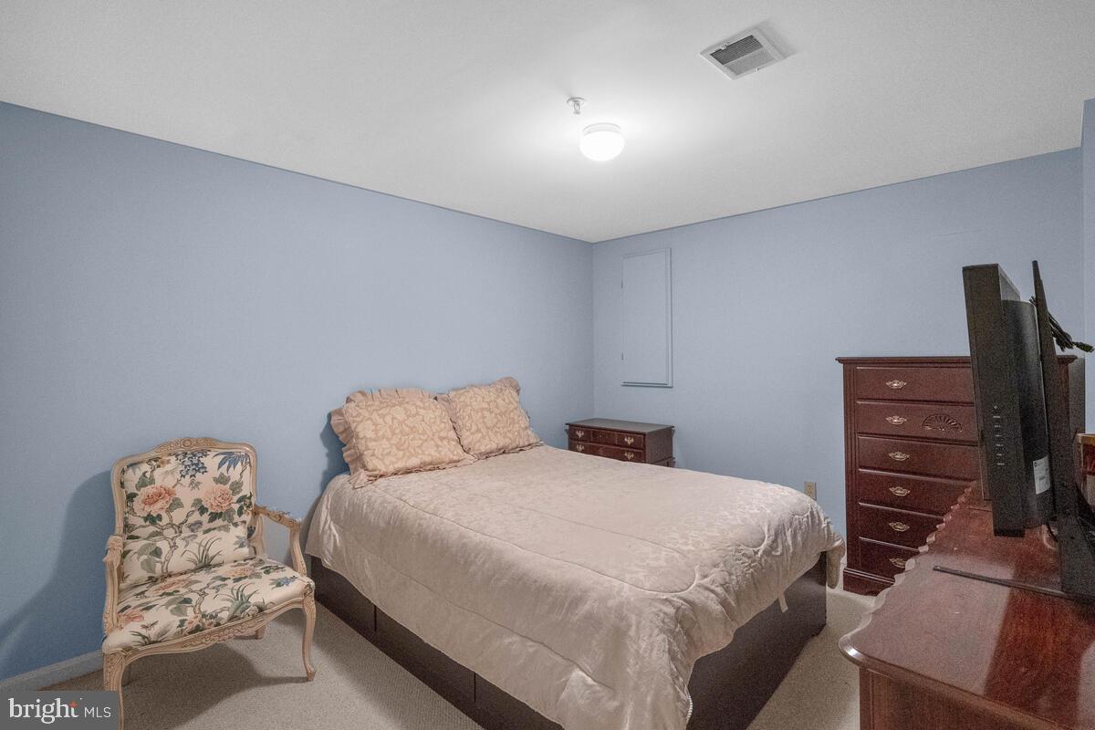 BROOKE MANOR FARMS - Residential