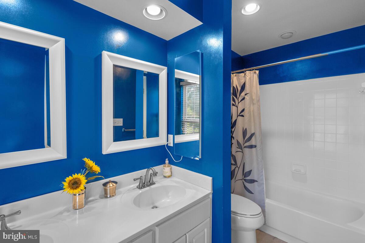 BROOKE MANOR FARMS - Residential