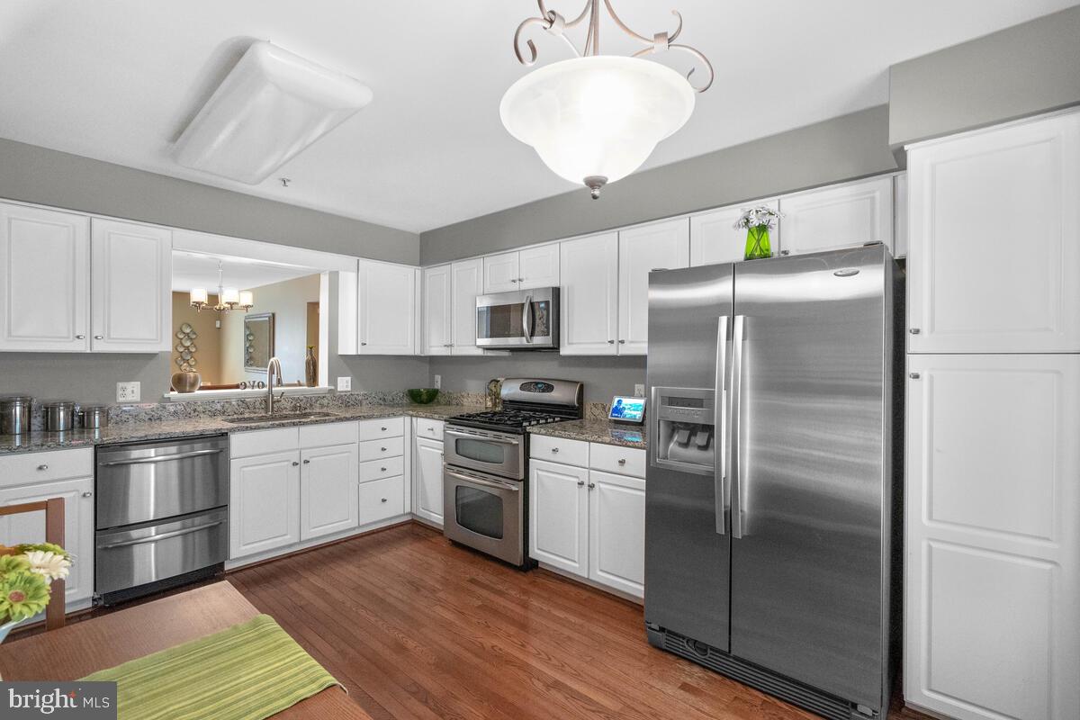 BROOKE MANOR FARMS - Residential