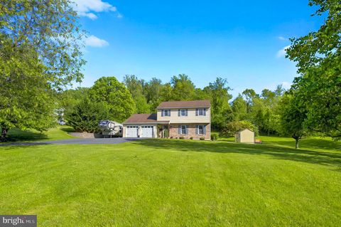 284 MOUNTAINTOP ROAD REINHOLDS PA 17569