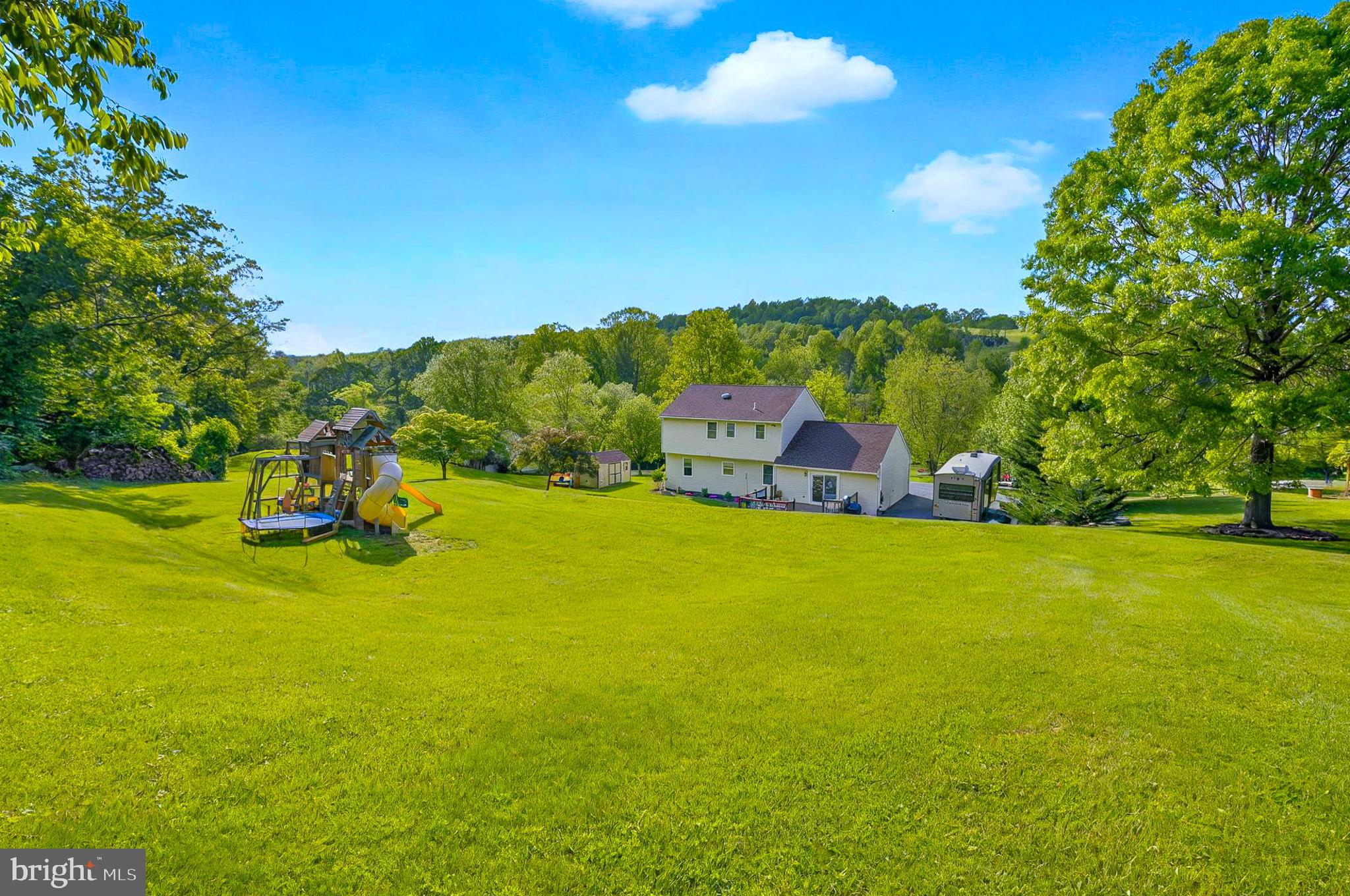 284 MOUNTAINTOP ROAD