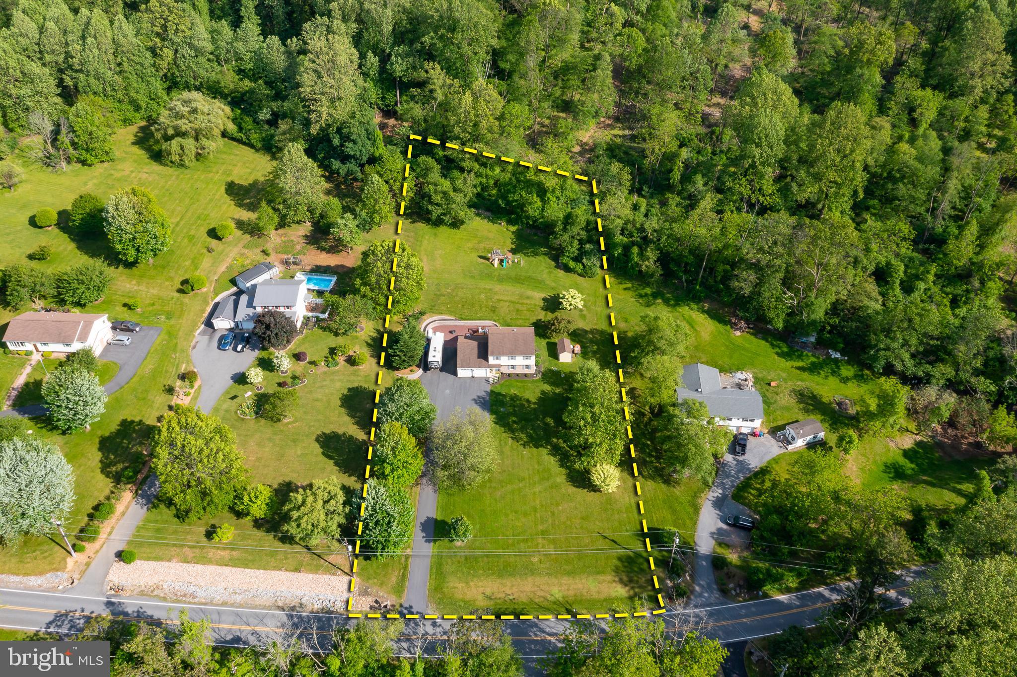 284 MOUNTAINTOP ROAD