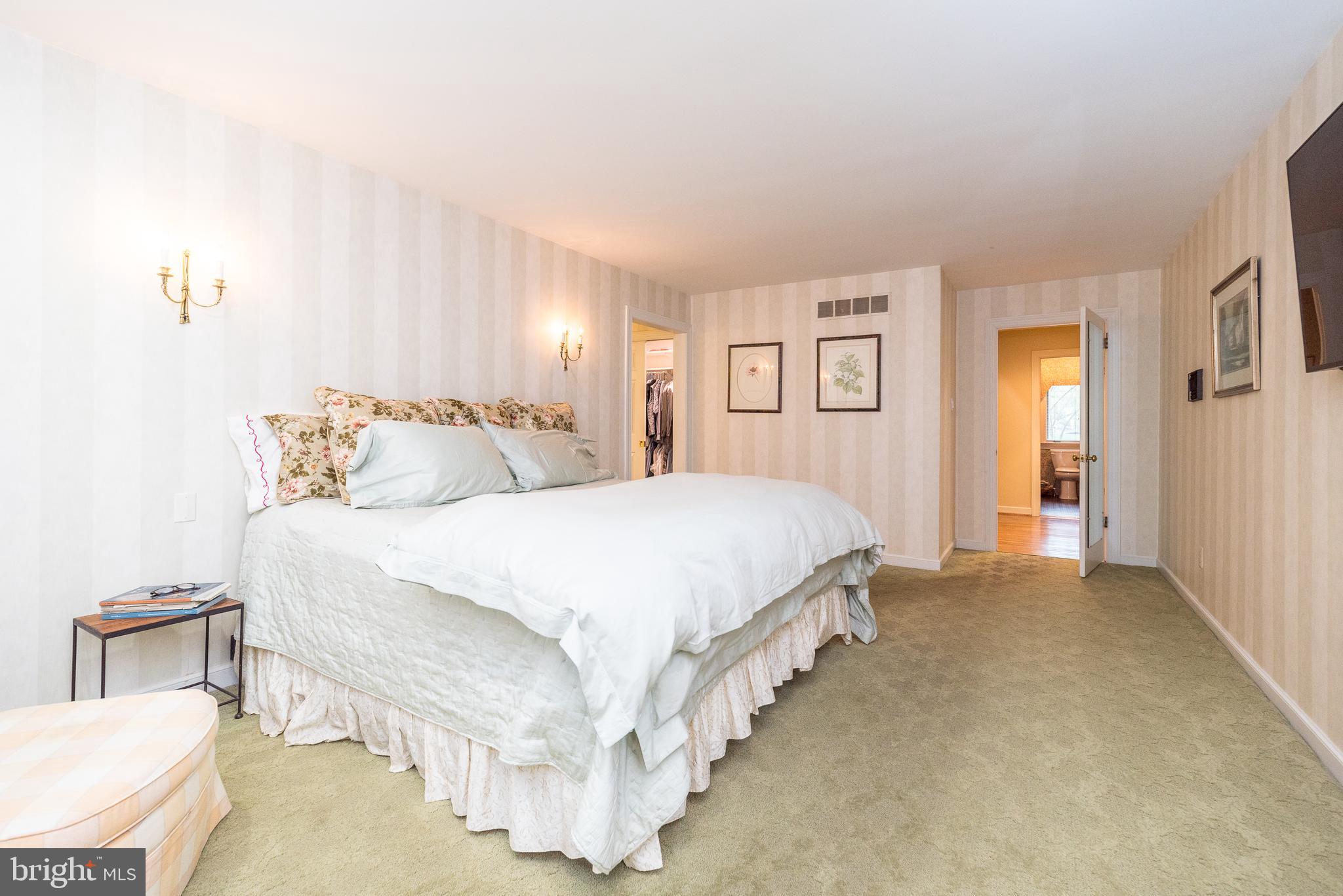 WHITPAIN FARM - Residential