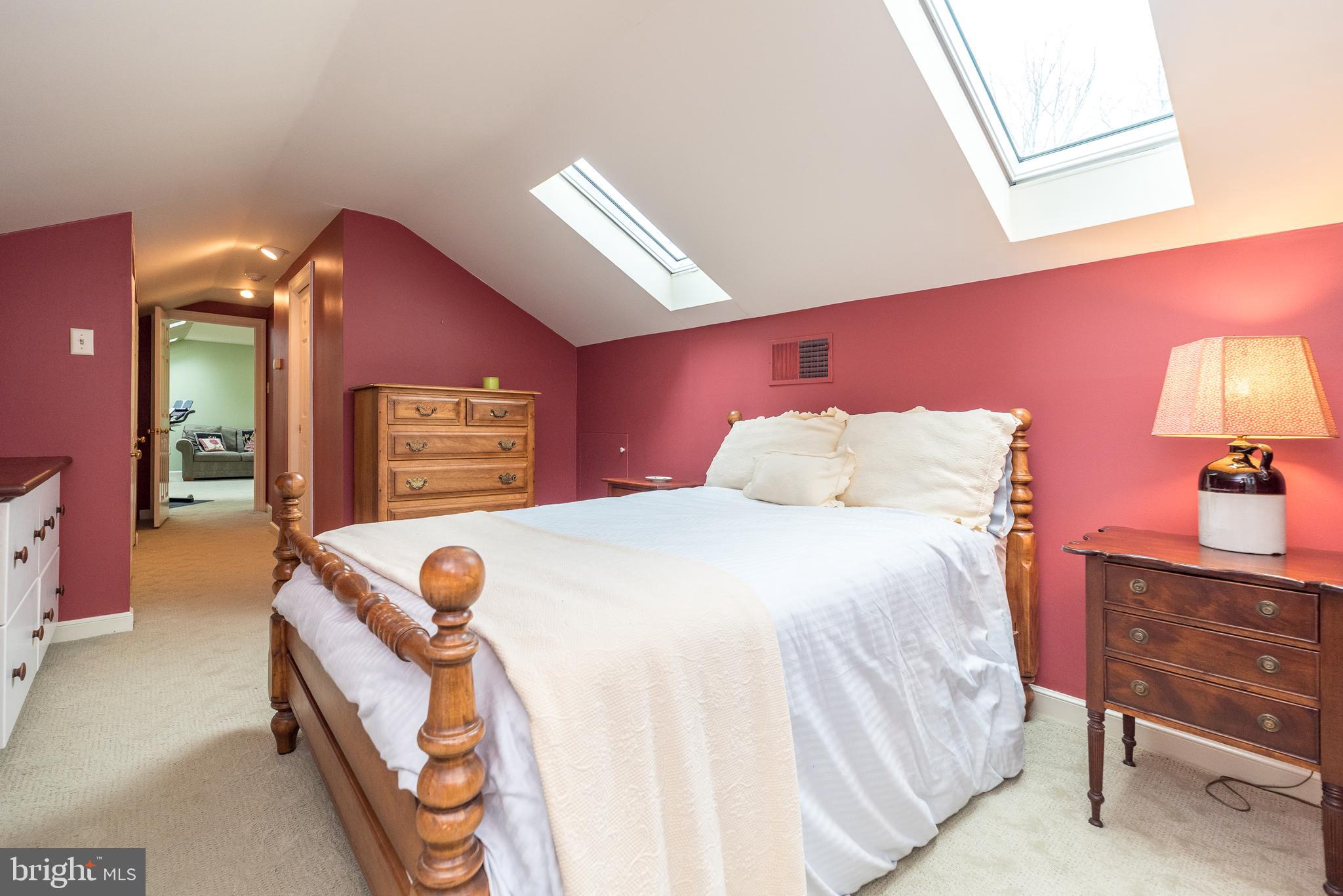 WHITPAIN FARM - Residential