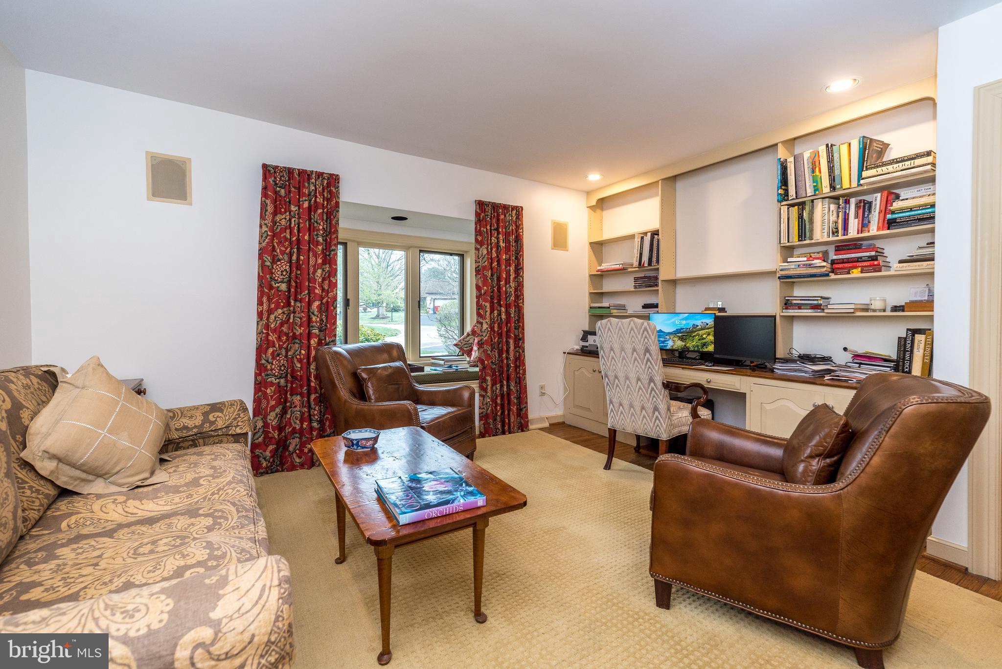 WHITPAIN FARM - Residential