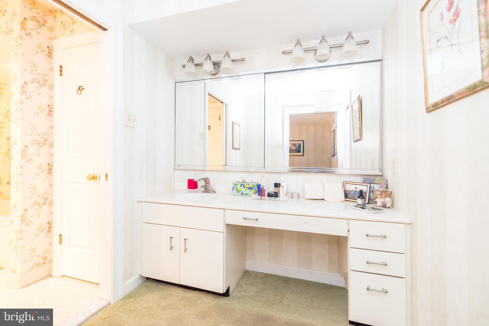 WHITPAIN FARM - Residential