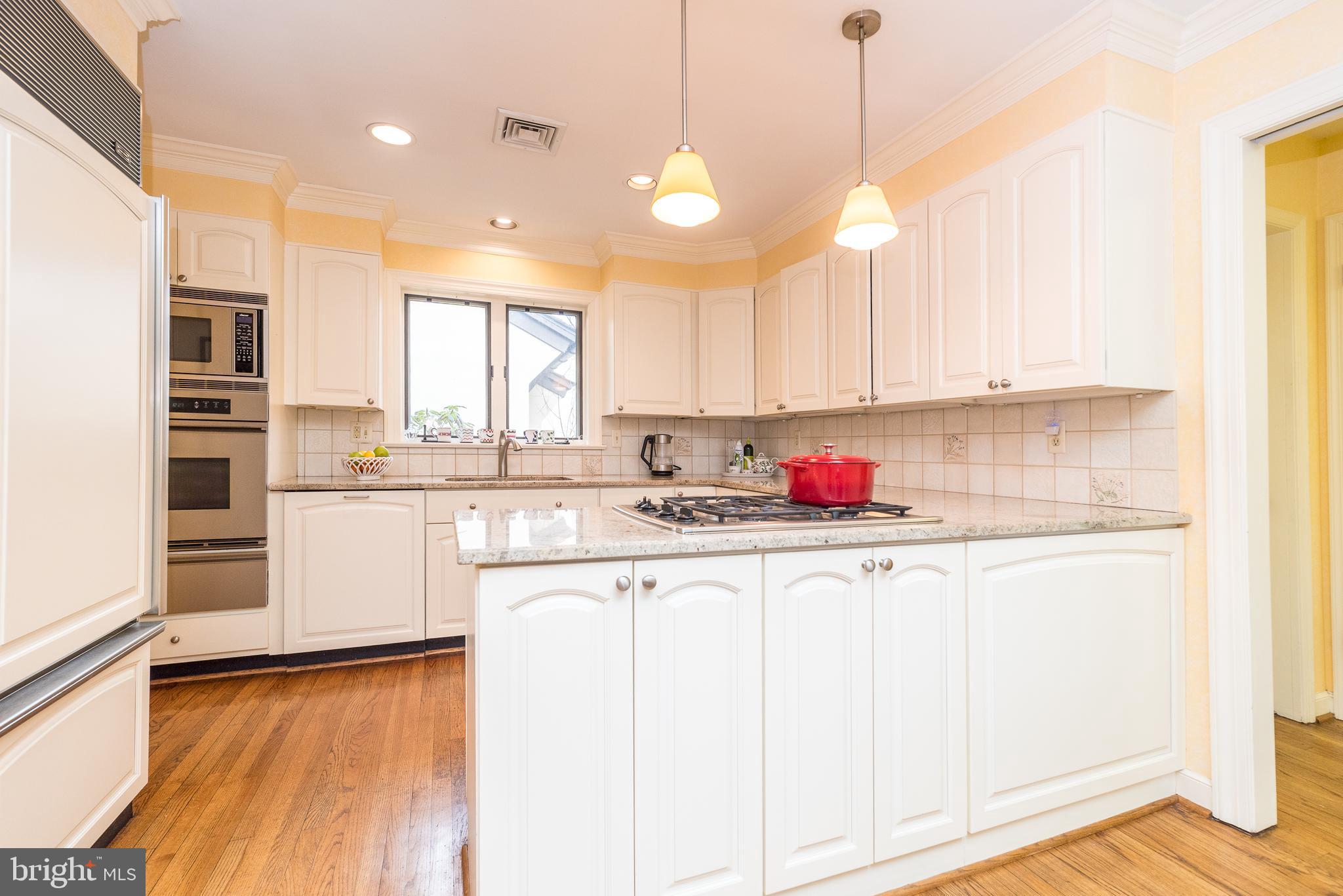 WHITPAIN FARM - Residential