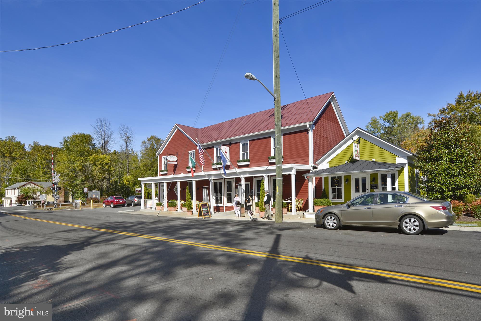CENTREVILLE GREEN - Residential