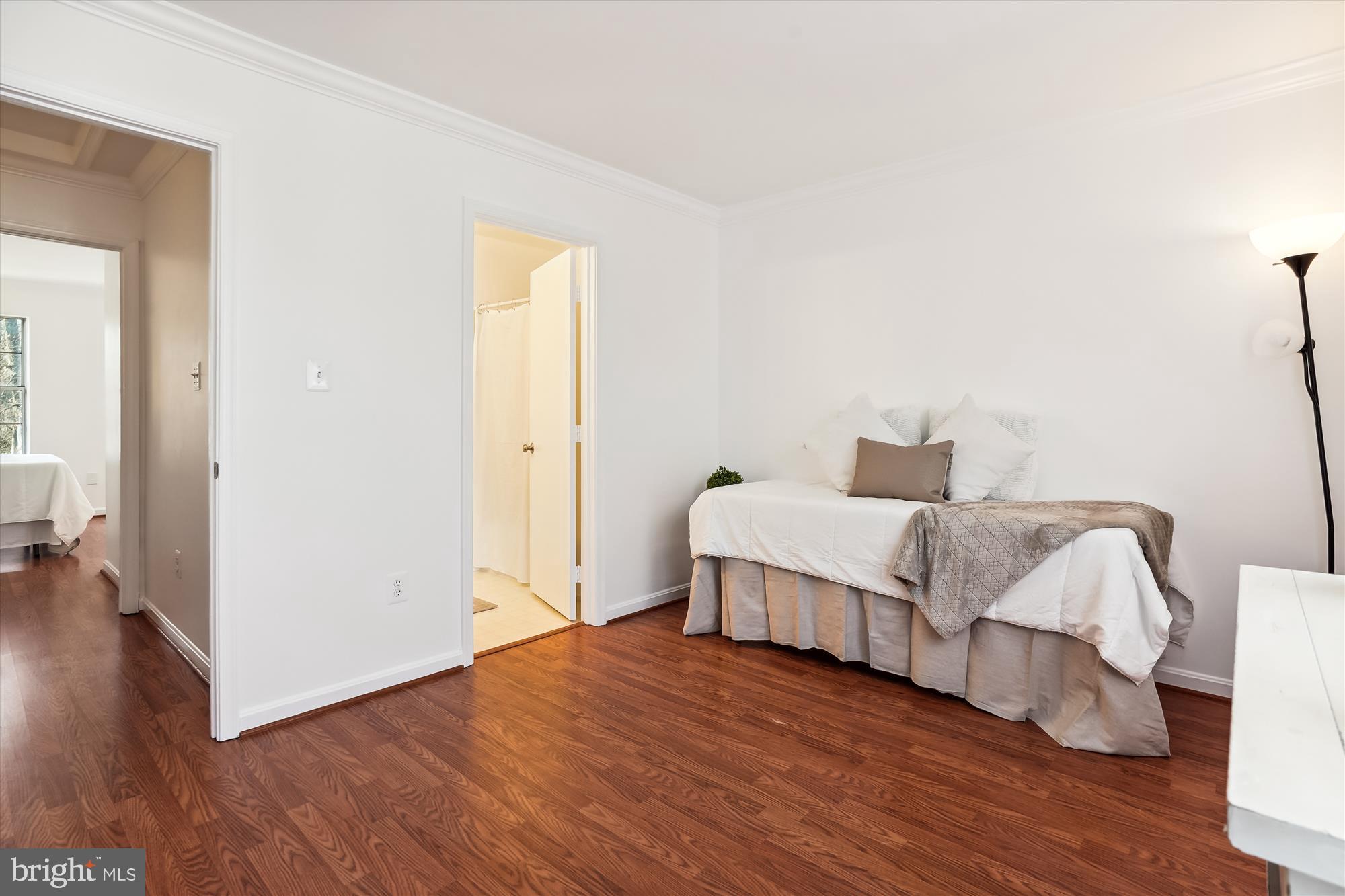 CENTREVILLE GREEN - Residential