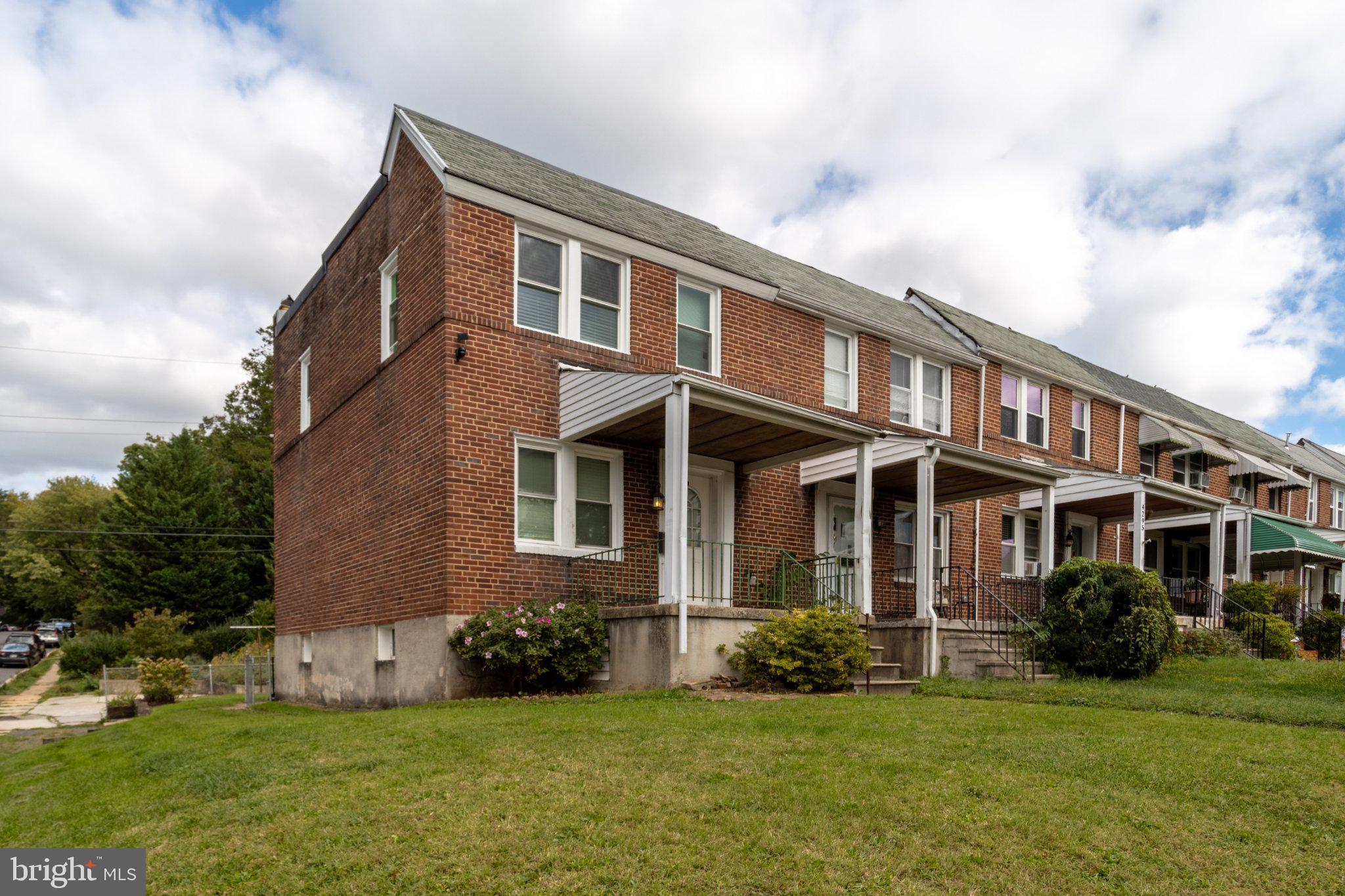 4299 FALLS ROAD