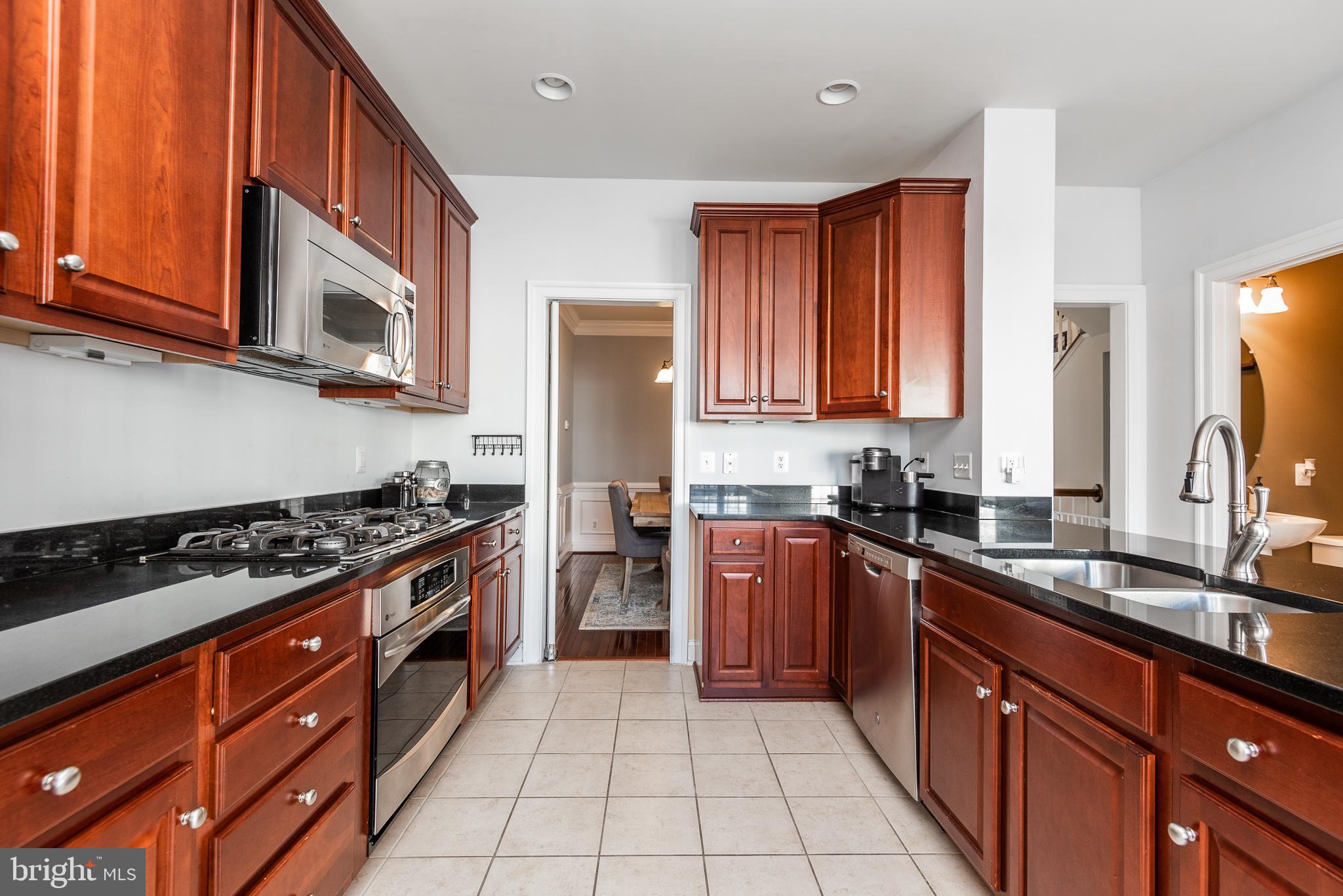 POTOMAC CLUB - Residential Lease