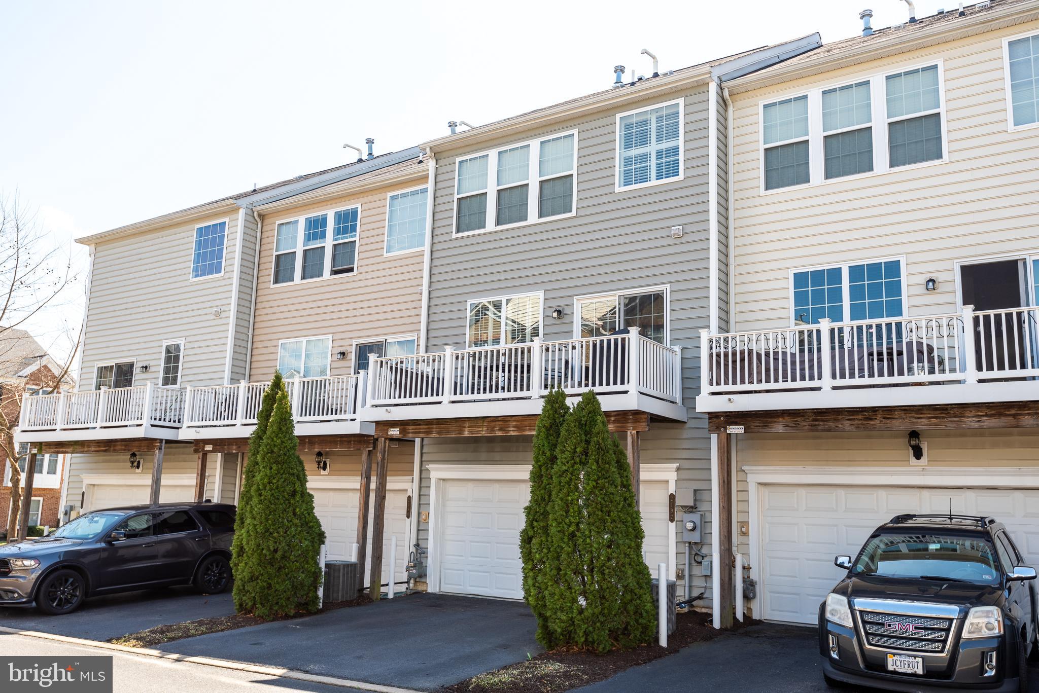 POTOMAC CLUB - Residential Lease