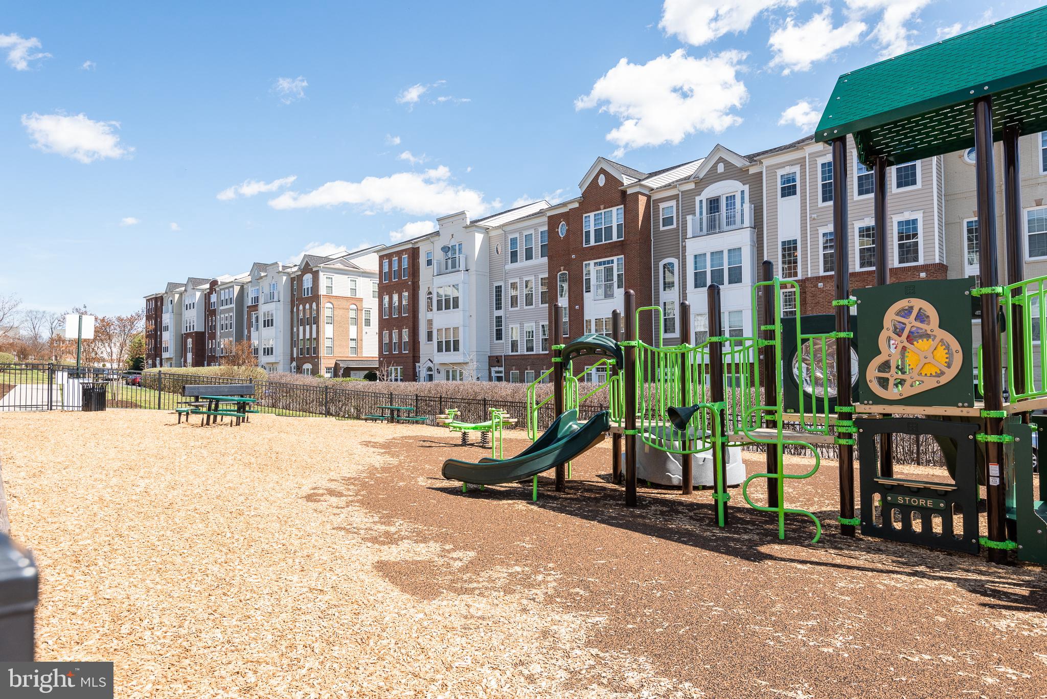 POTOMAC CLUB - Residential Lease