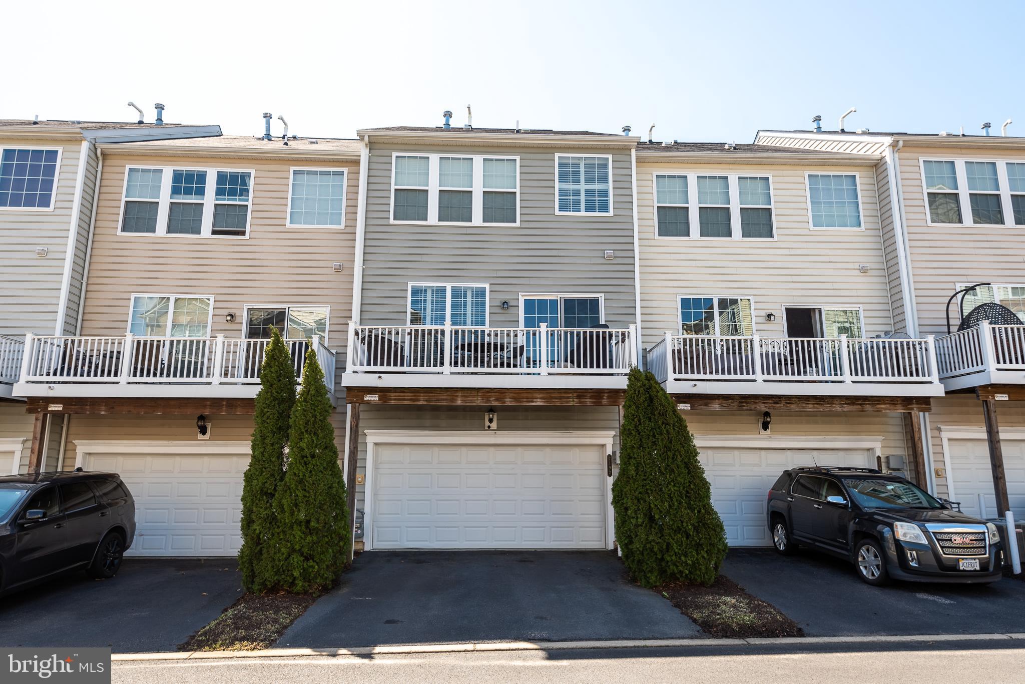 POTOMAC CLUB - Residential Lease