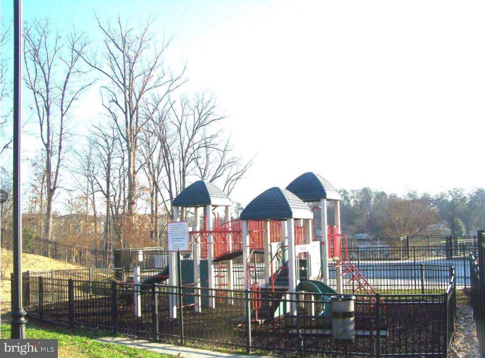 POTOMAC CLUB - Residential Lease