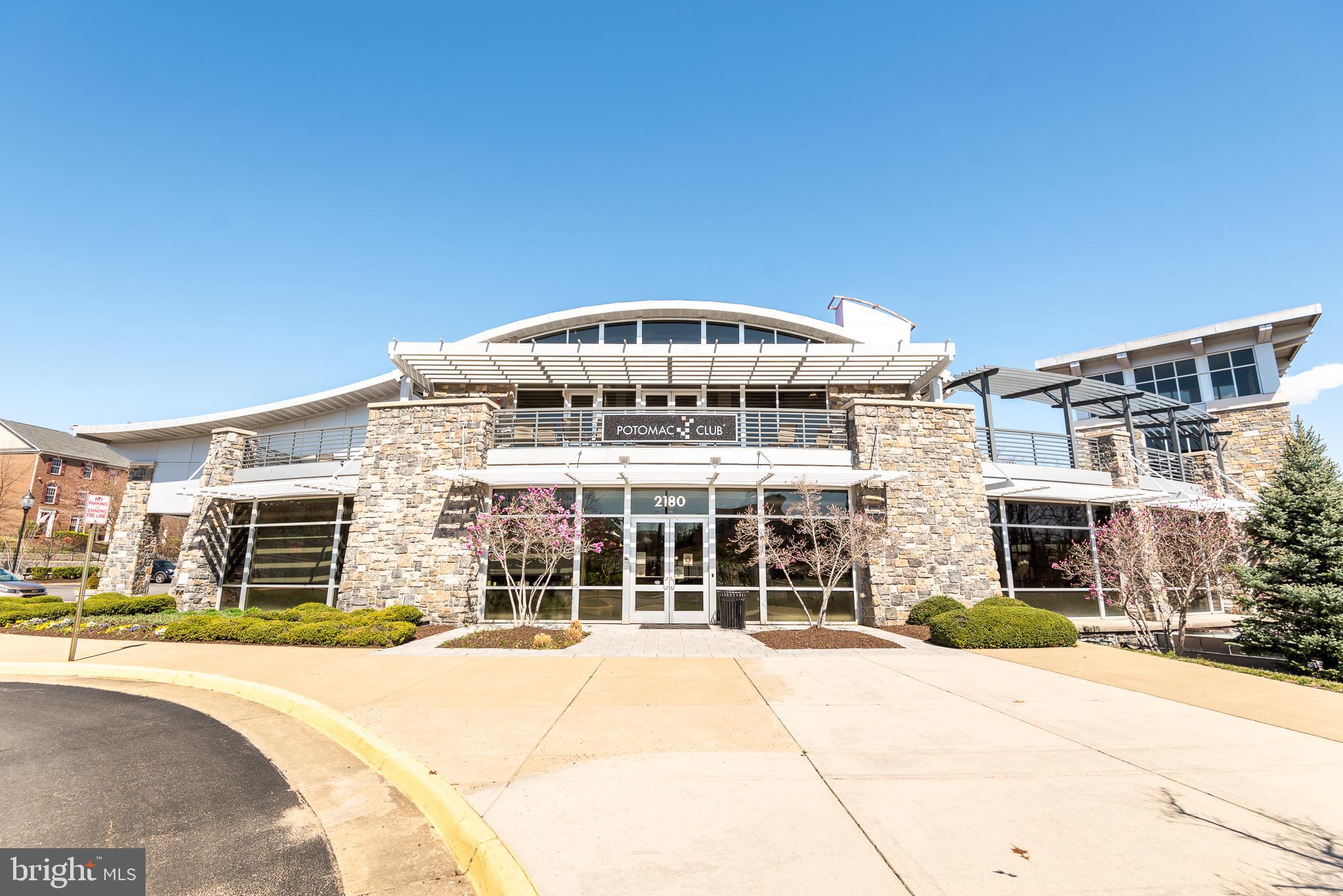 POTOMAC CLUB - Residential Lease