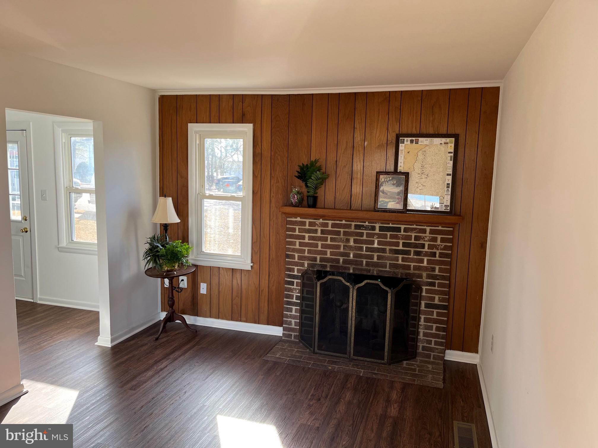 DALE CITY - Residential