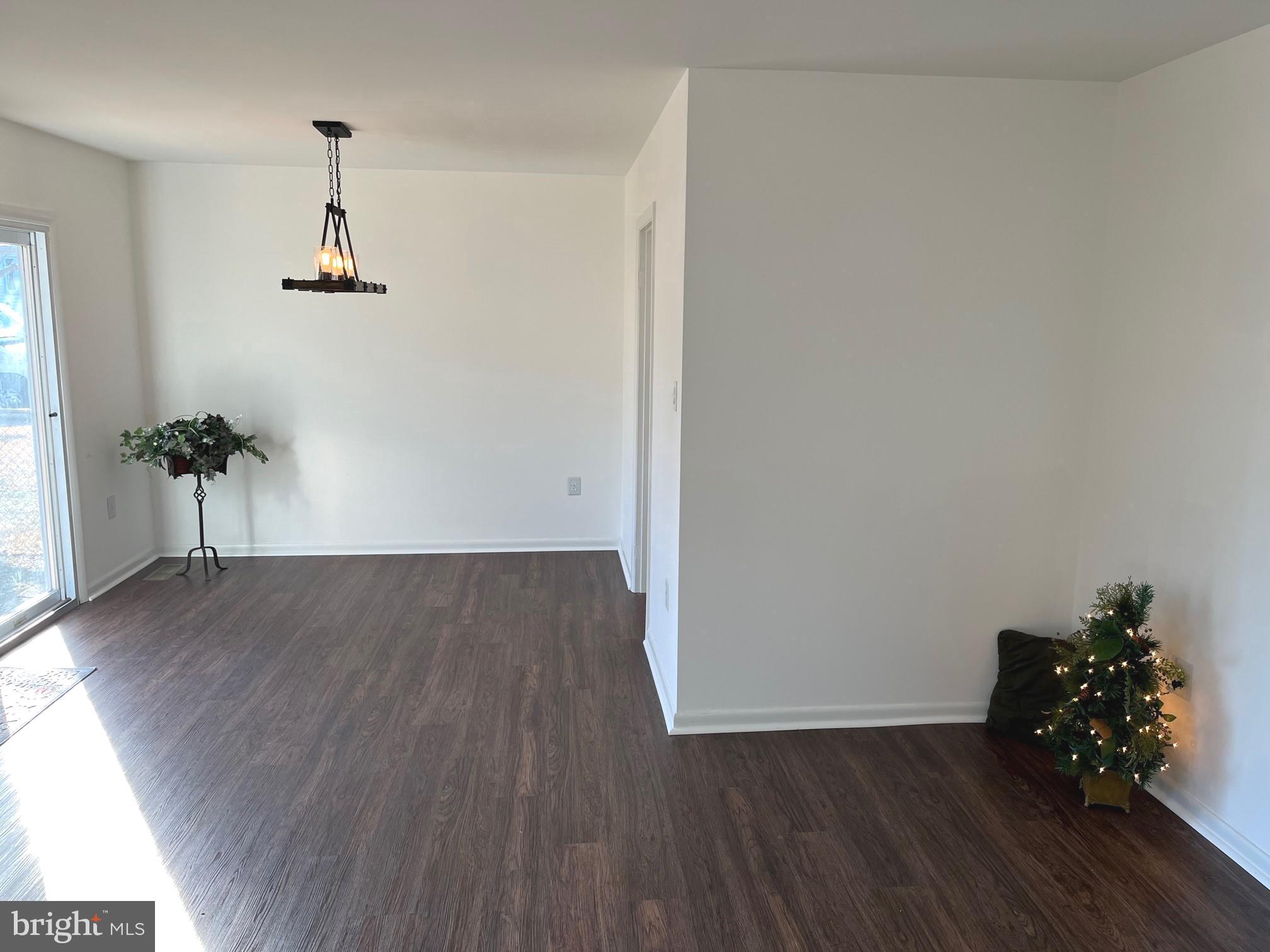 DALE CITY - Residential