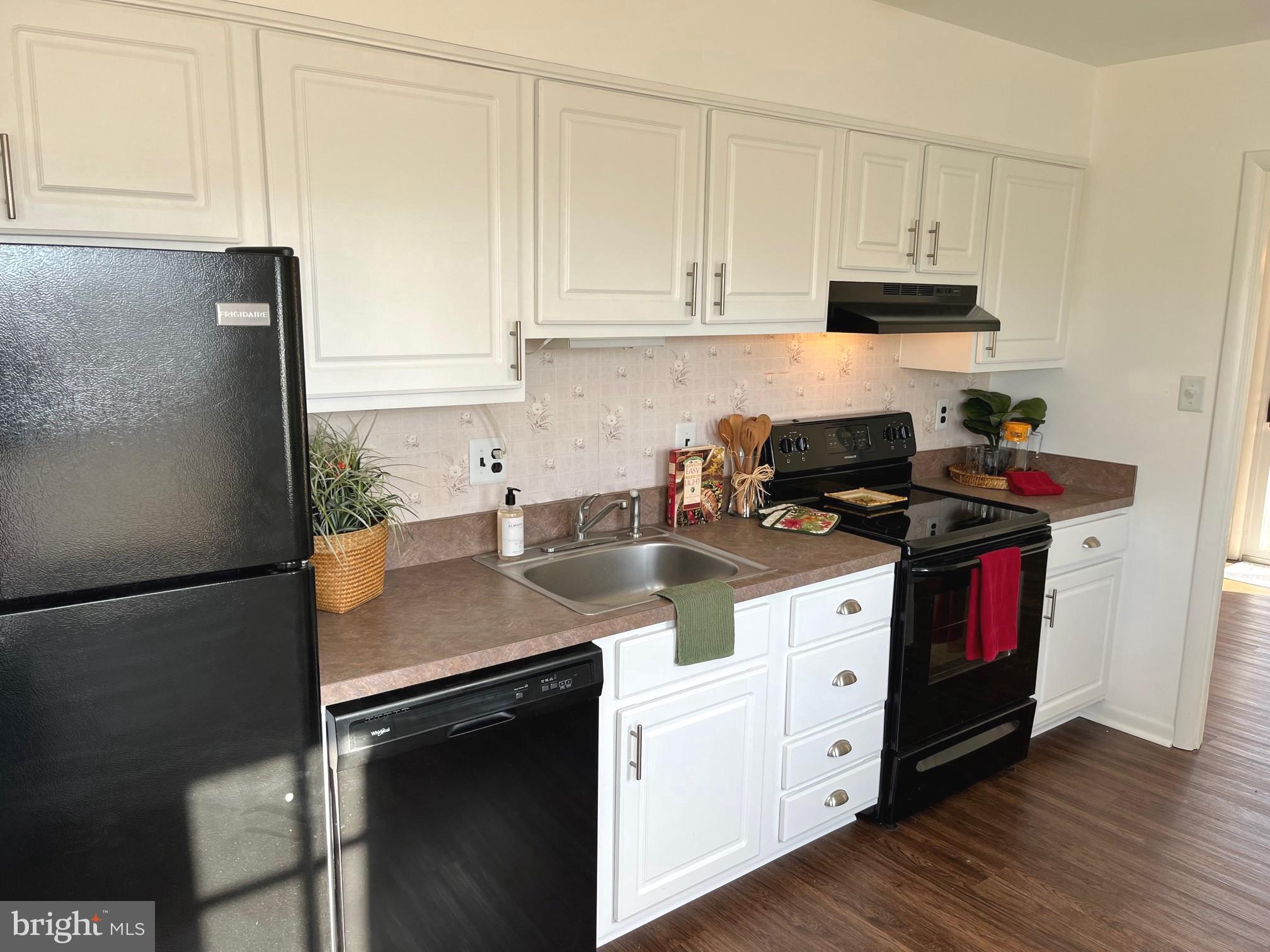 DALE CITY - Residential