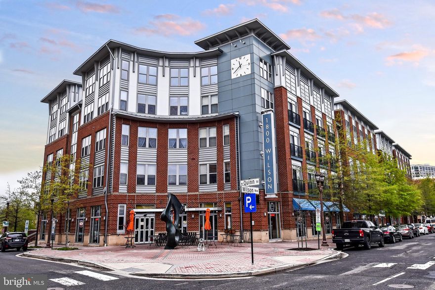 Unbeatable location, excellent condition. This sunny & contemporary condo is just minutes walking to metro stops - both Courthouse & Rosslyn. Features granite countertops in kitchen & bath, SS appliances, hardwood floors. The condo is freshly painted and includes 1 parking space, concierge, fitness center, bike room. 1 block to popular dining/bars/fitness. Pets allowed case-by-case ($500 non-refundable deposit).  Short-term (6mo) rental agreements will be considered.