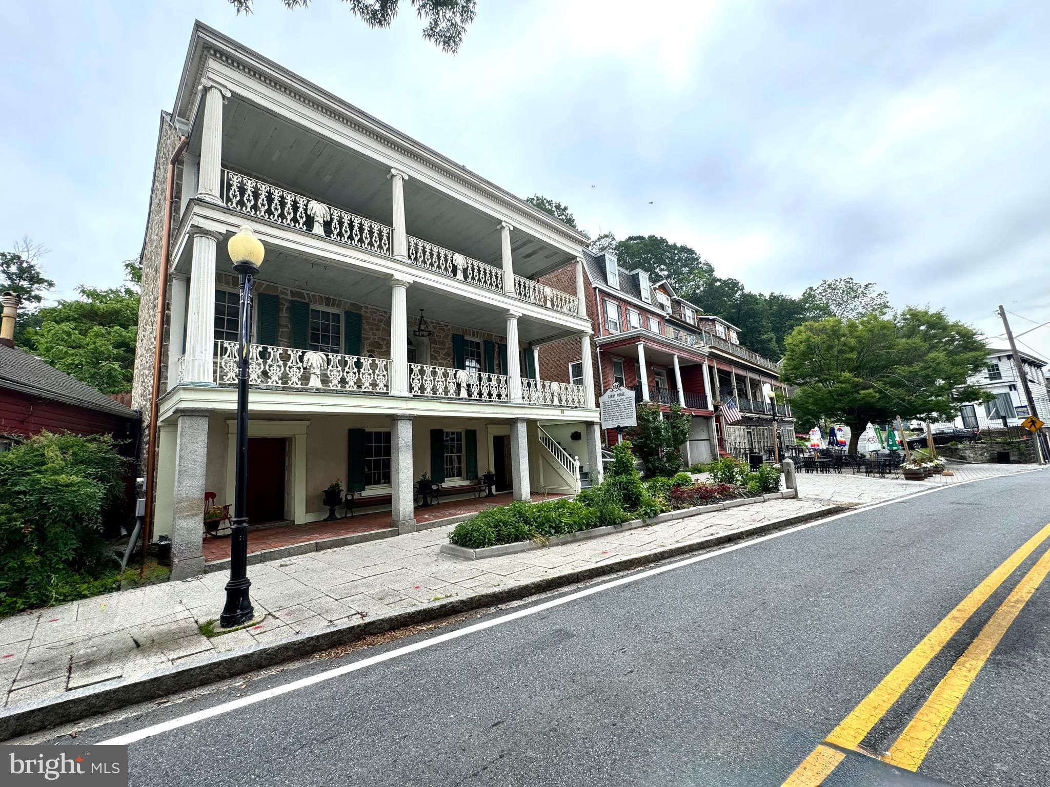 HISTORIC PORT DEPOSIT - Residential