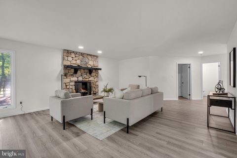 49 OAK RIDGE DRIVE VOORHEES NJ 08043