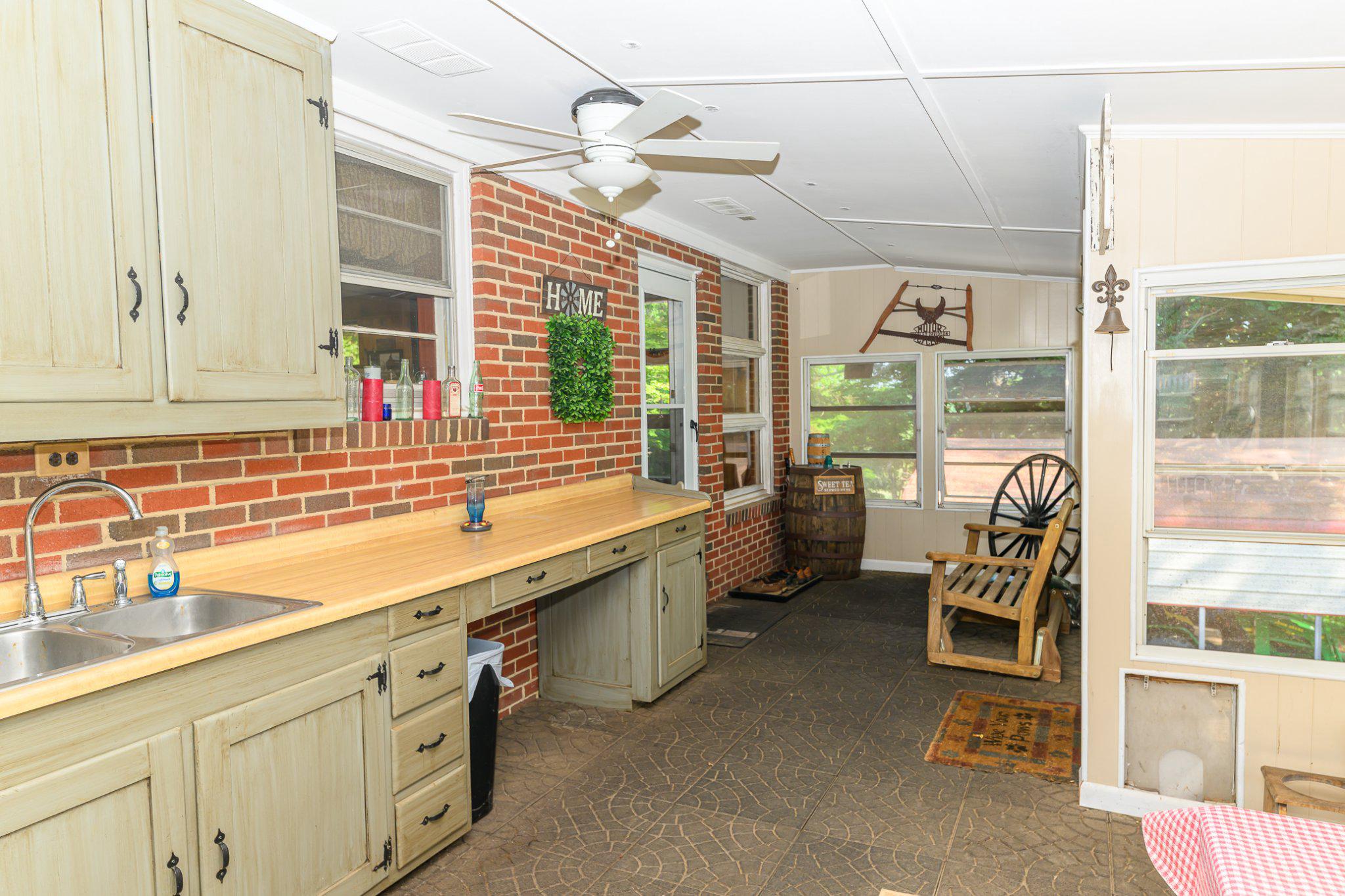 GLEN ARM - Residential